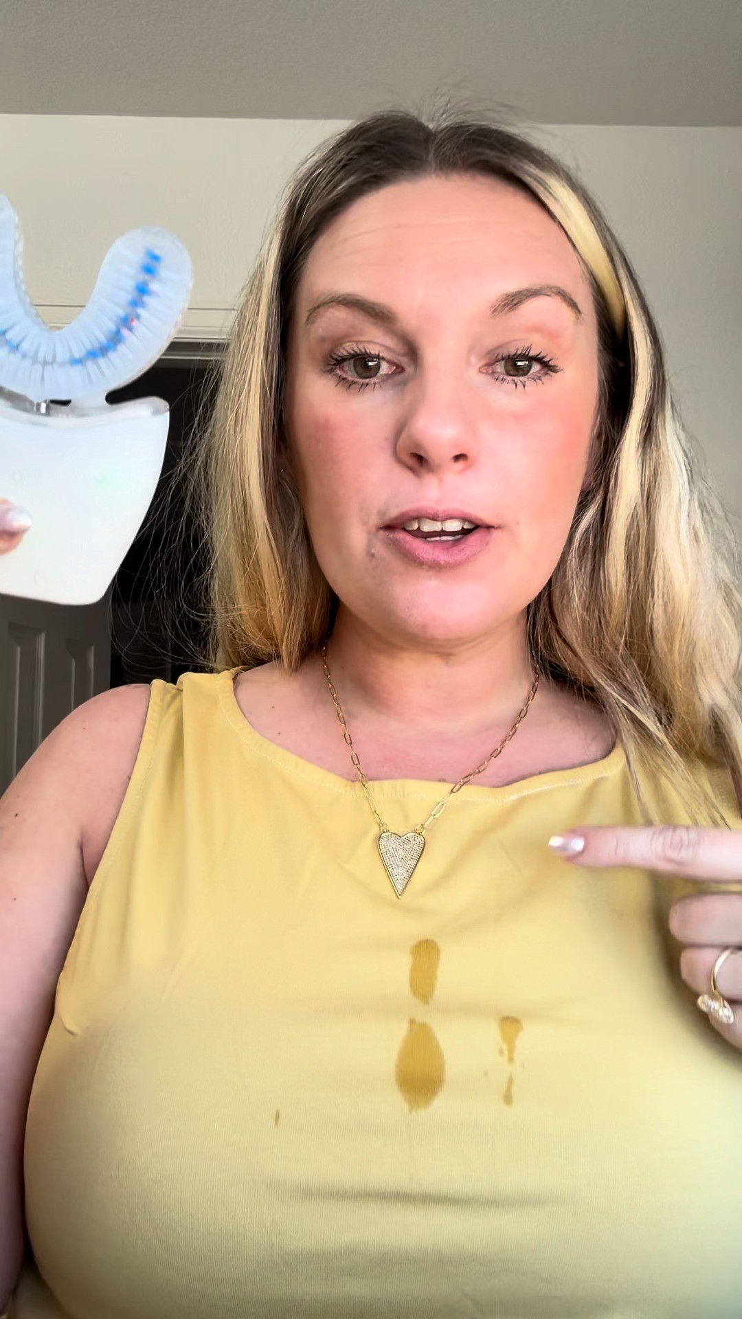 Brushing just got a whole lot easier with this sonic toothbrush that cleans all around your teeth at once. A great pick for anyone trying to make their daily oral care routine quicker. 

 #LTKdayinmylife #LTKSaleAlert #LTKBeauty