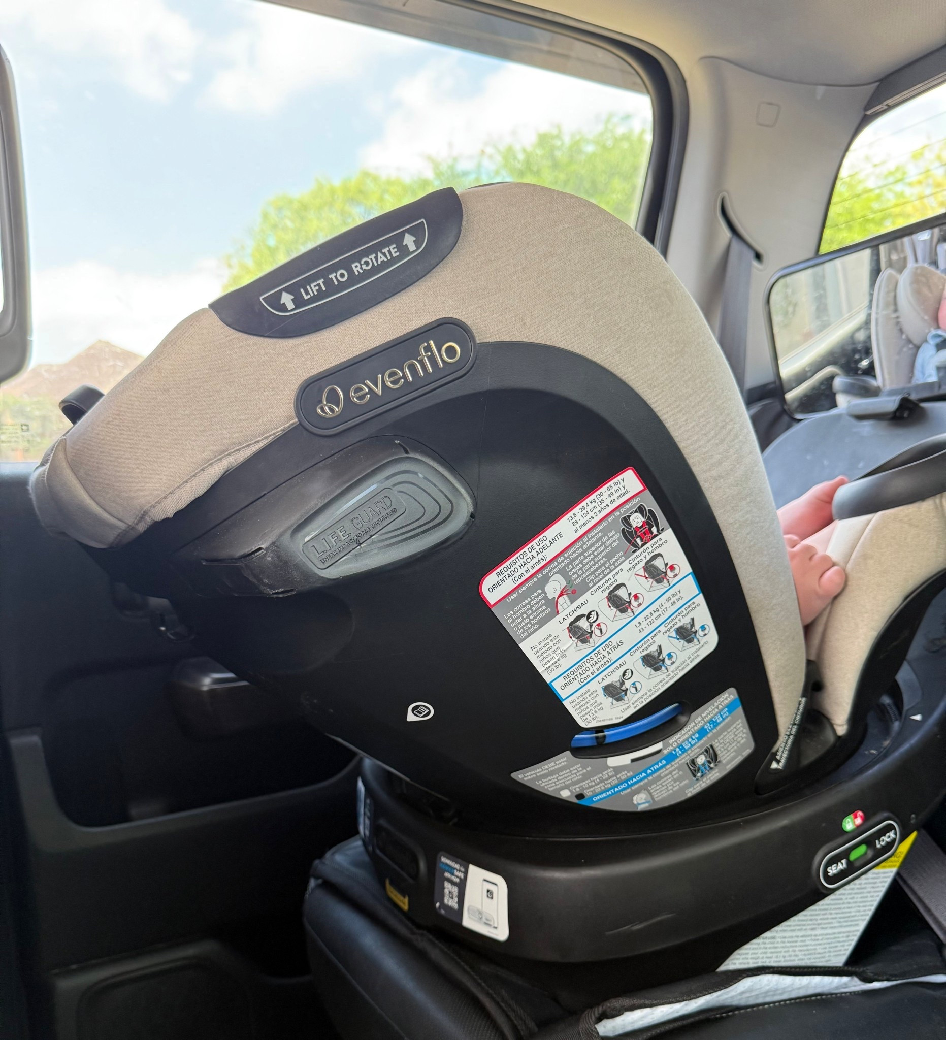 grows with them & also has an app where it lets you know if the car seat is too hot/cold or if they have been in for too long! 

#LTKBaby
