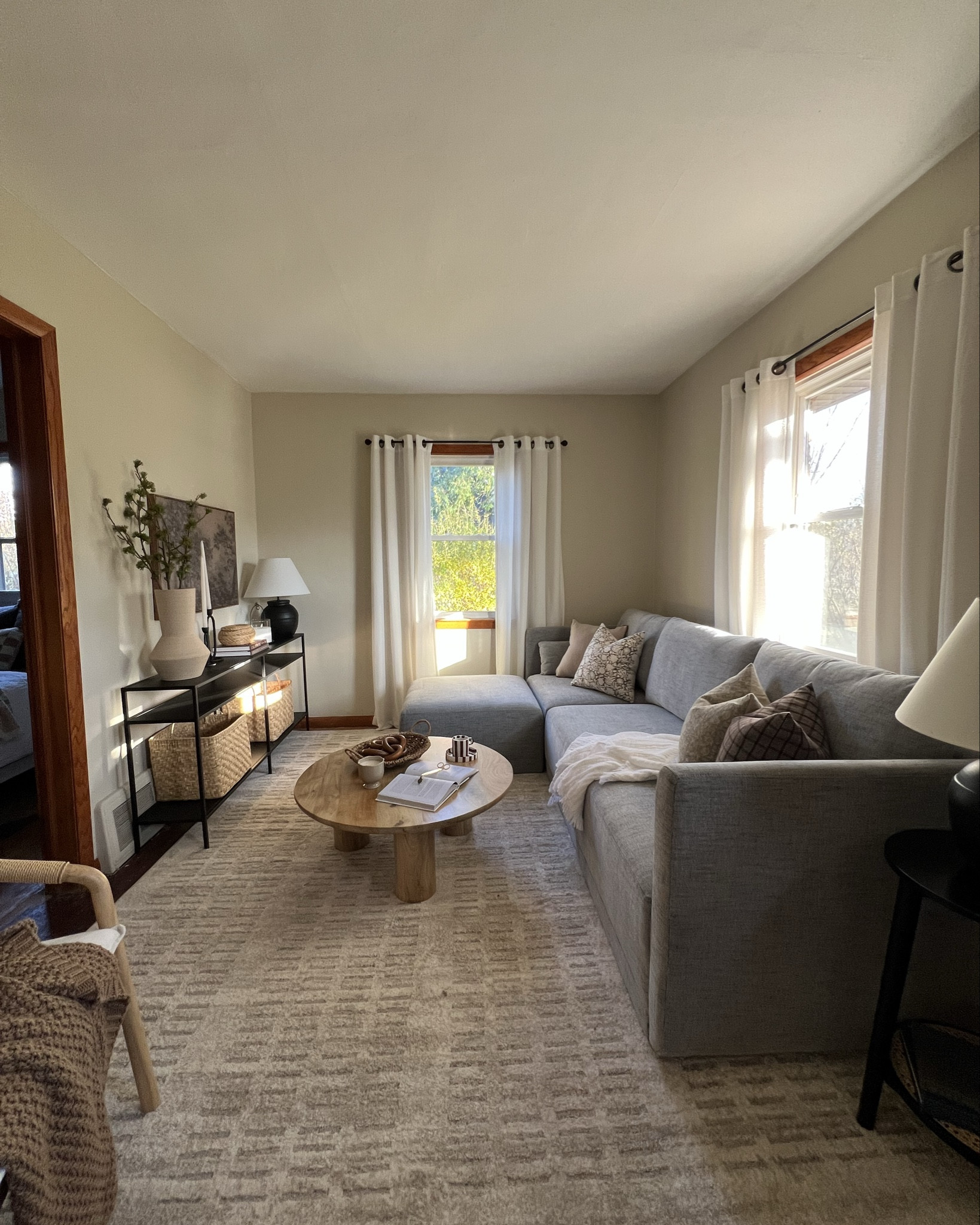 Wauwatosa Stage details! 

#homestaging #affordablefinds #LTKhome #LTKhomefinds 