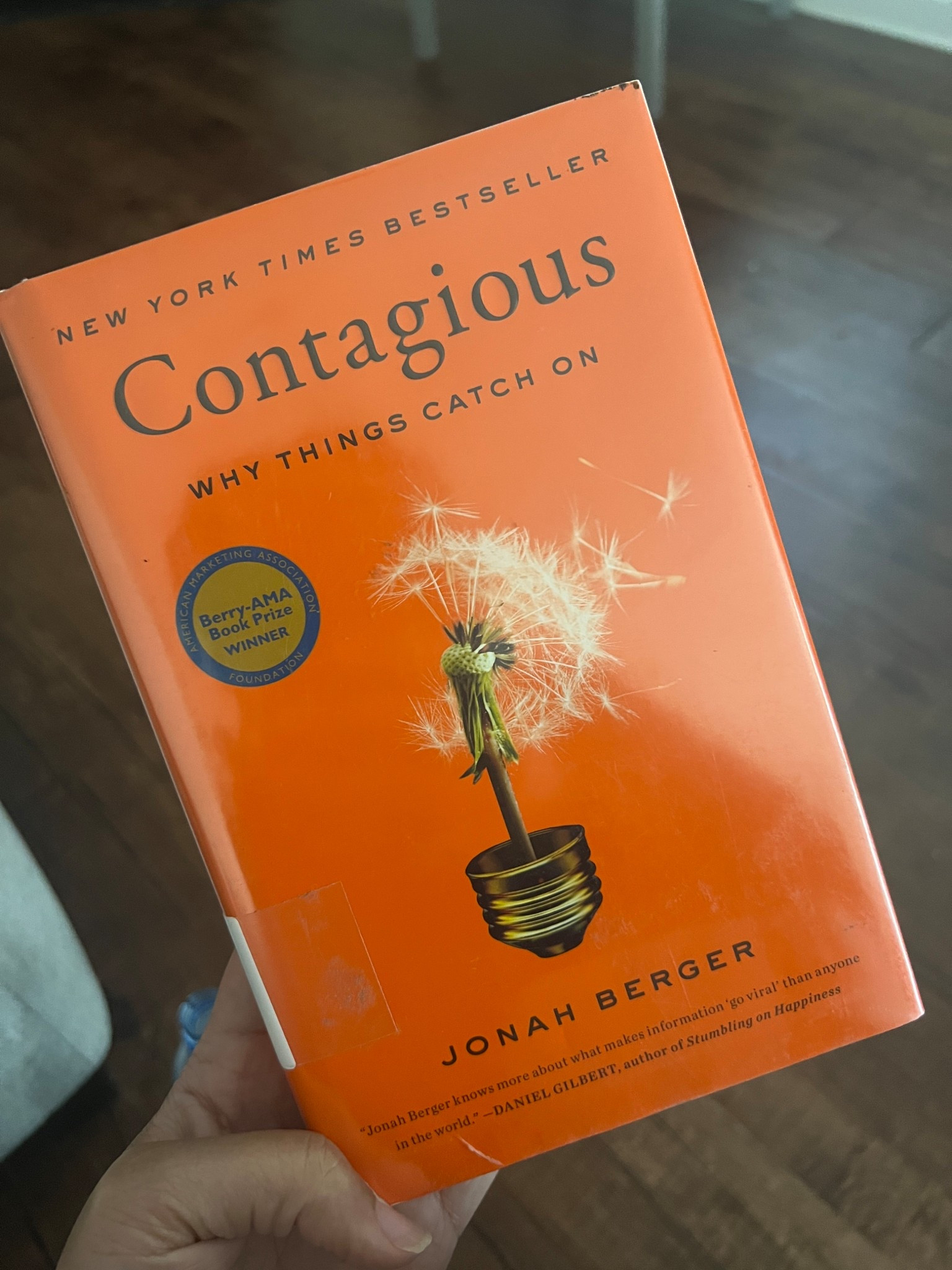 Bookworms with interest in marketing/promotion

It discusses why products, services and ideas go viral. 

#KourtneysMustReadList 

#LTKFindsUnder50