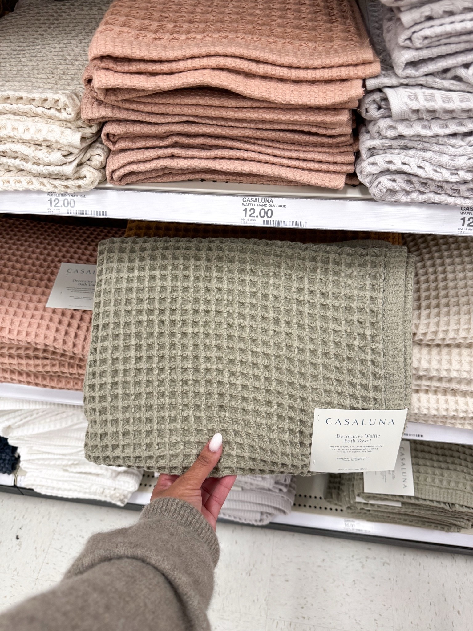Save 30% off Casaluna bath! 

new home decor, target style

#LTKHome #LTKSaleAlert