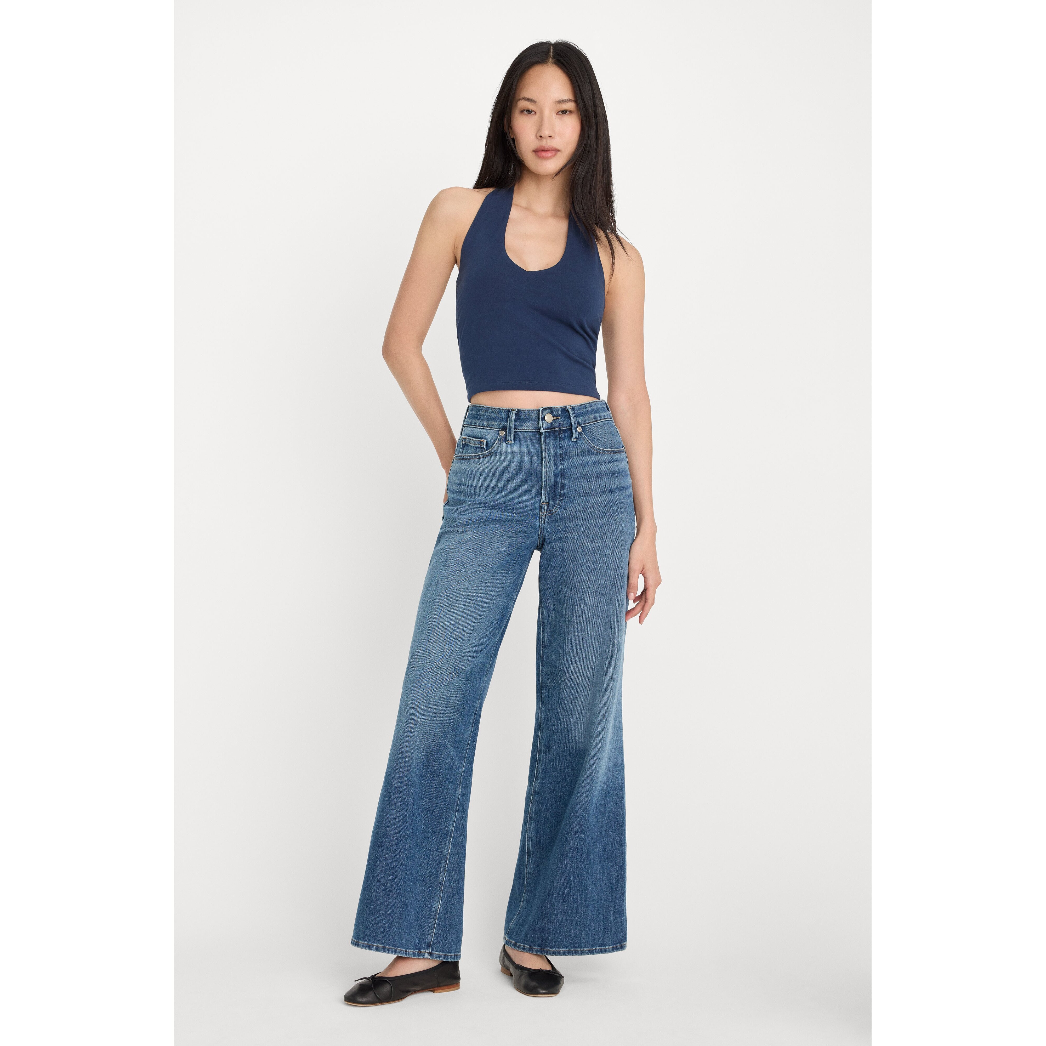Women's Soft Tech Good Waist Palazzo Ankle Jeans | Flat Tummy Tech, Gap-Proof Waistband | Indigo, Size 00 | Good American by Khl | Good American