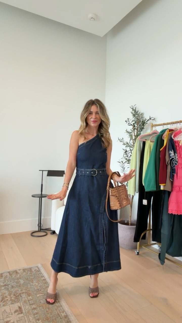How cute is this one shoulder denim midi dress from @Avec les filles I found it @Macys wearing size 2 