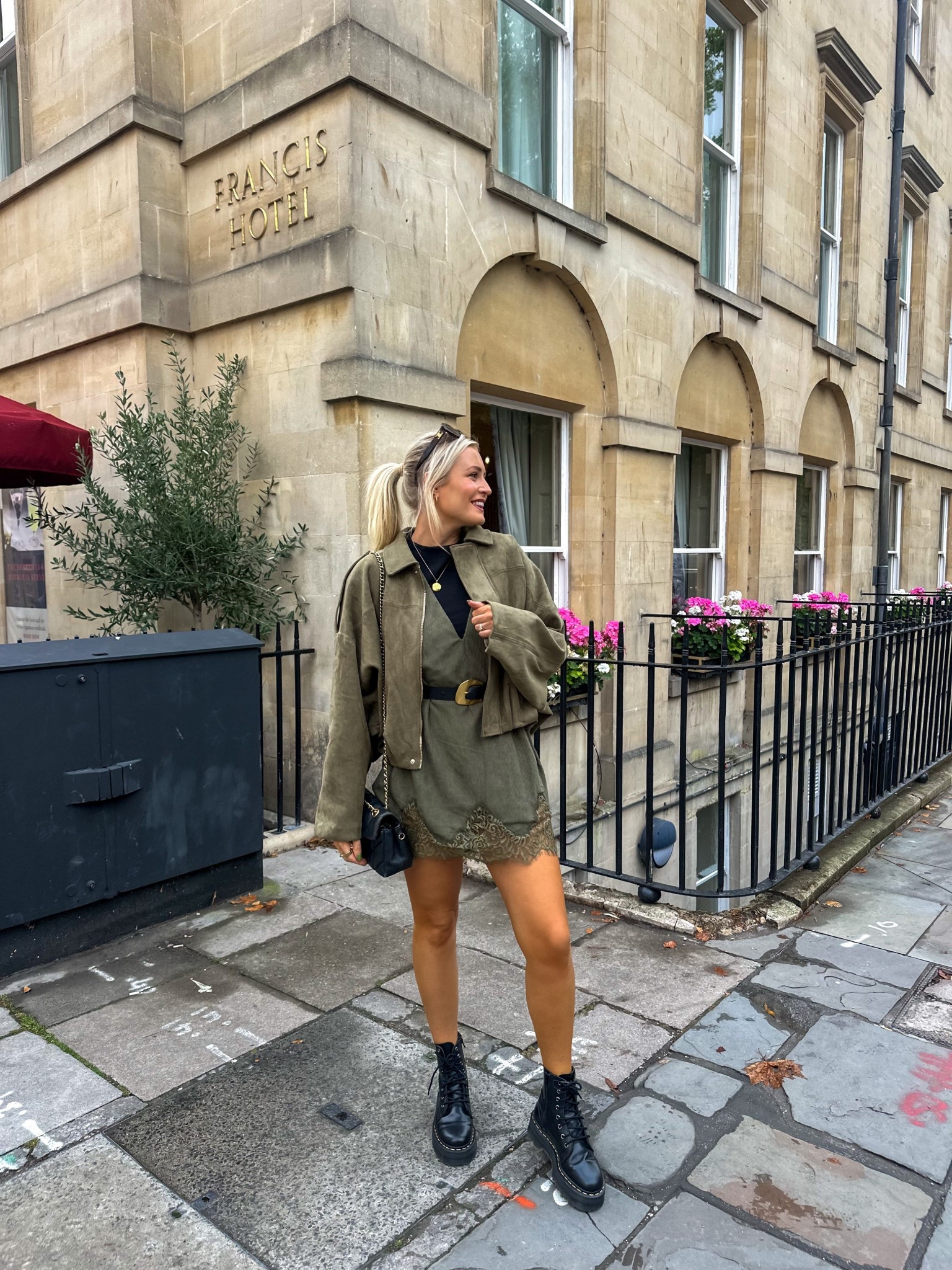 Love this outfit!! Wearing a M in the jacket and 8 in the dress 🖤