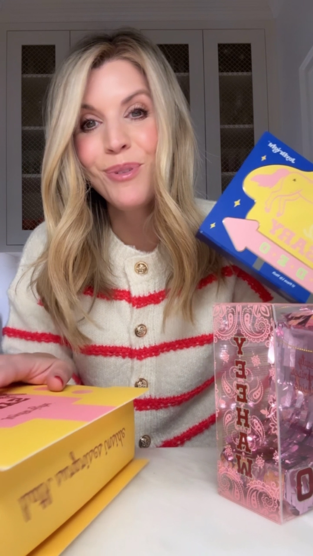 PSA: the best holiday deals are already happening at @ultabeauty! 🎁 BOGO 50% off Joy Bright gifts + 30% off hair tools + fragrance steals you don’t want to miss. I pulled my top picks — all linked for easy shopping before they sell out!
#ultabeauty #ulta #ad 

#LTKHoliday #LTKCyberWeek #LTKKids