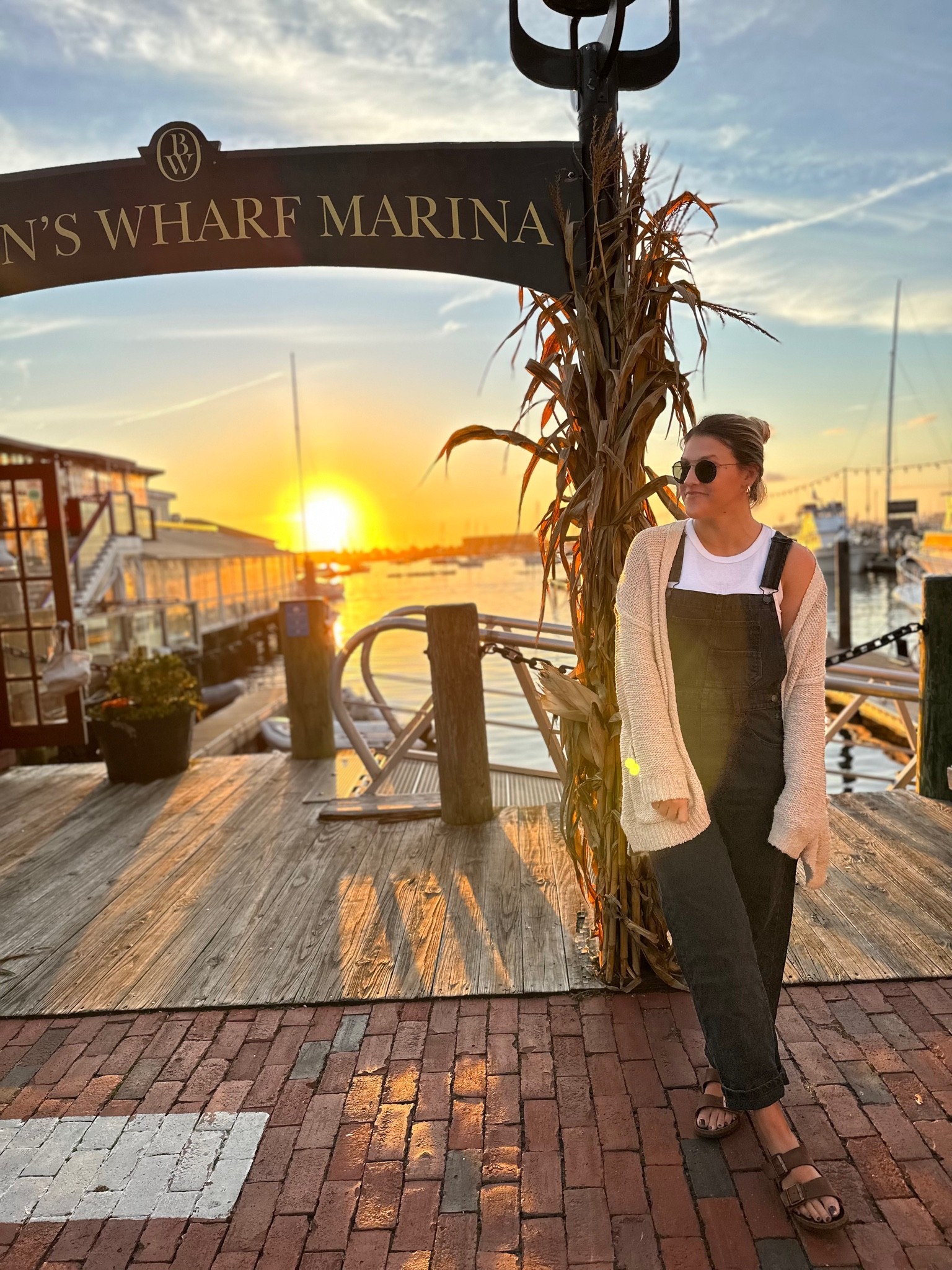 Sunset pic 

Overalls, black overalls, Birkenstocks, free people, casual 

#LTKSeasonal #LTKstyletip