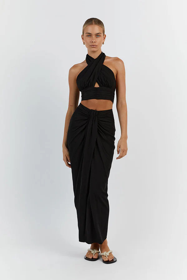 AMELIA BLACK WRAP CROP TOP | DISSH
