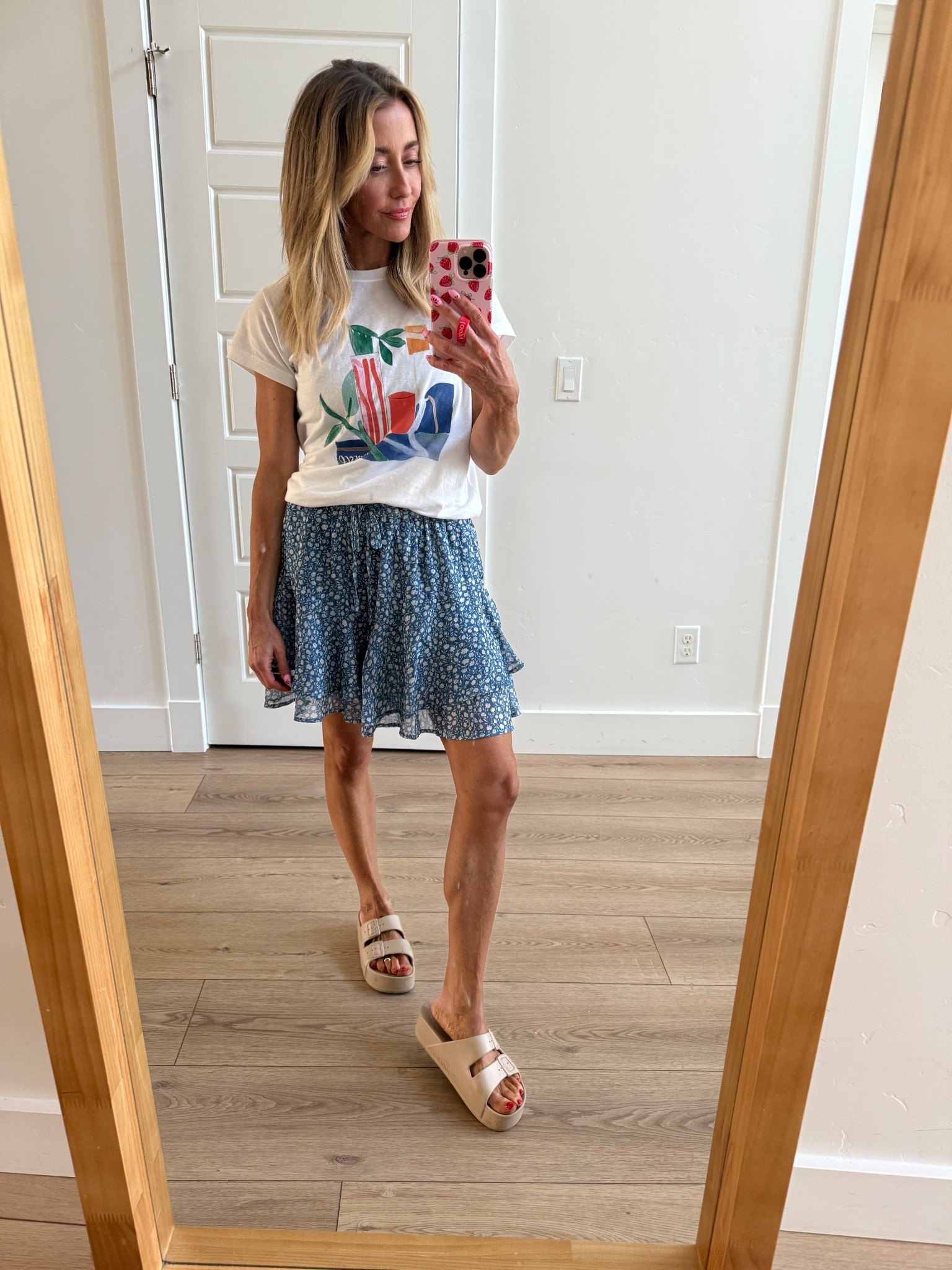Summer ootd 💙 my tee is on sale! 