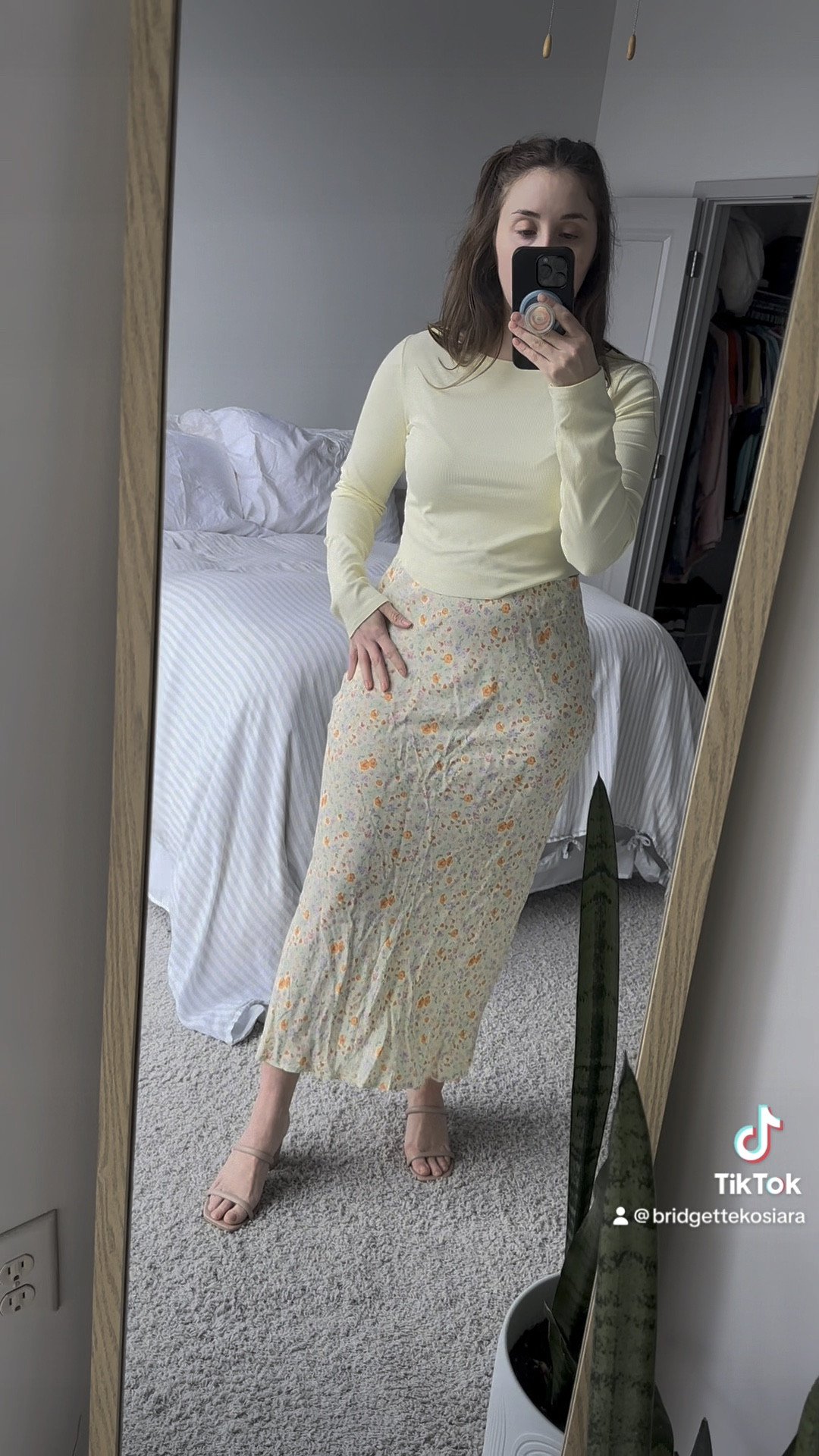 Florals for spring. How groundbreaking. Try on the viral yellow skirt with me. 

#LTKstyletip