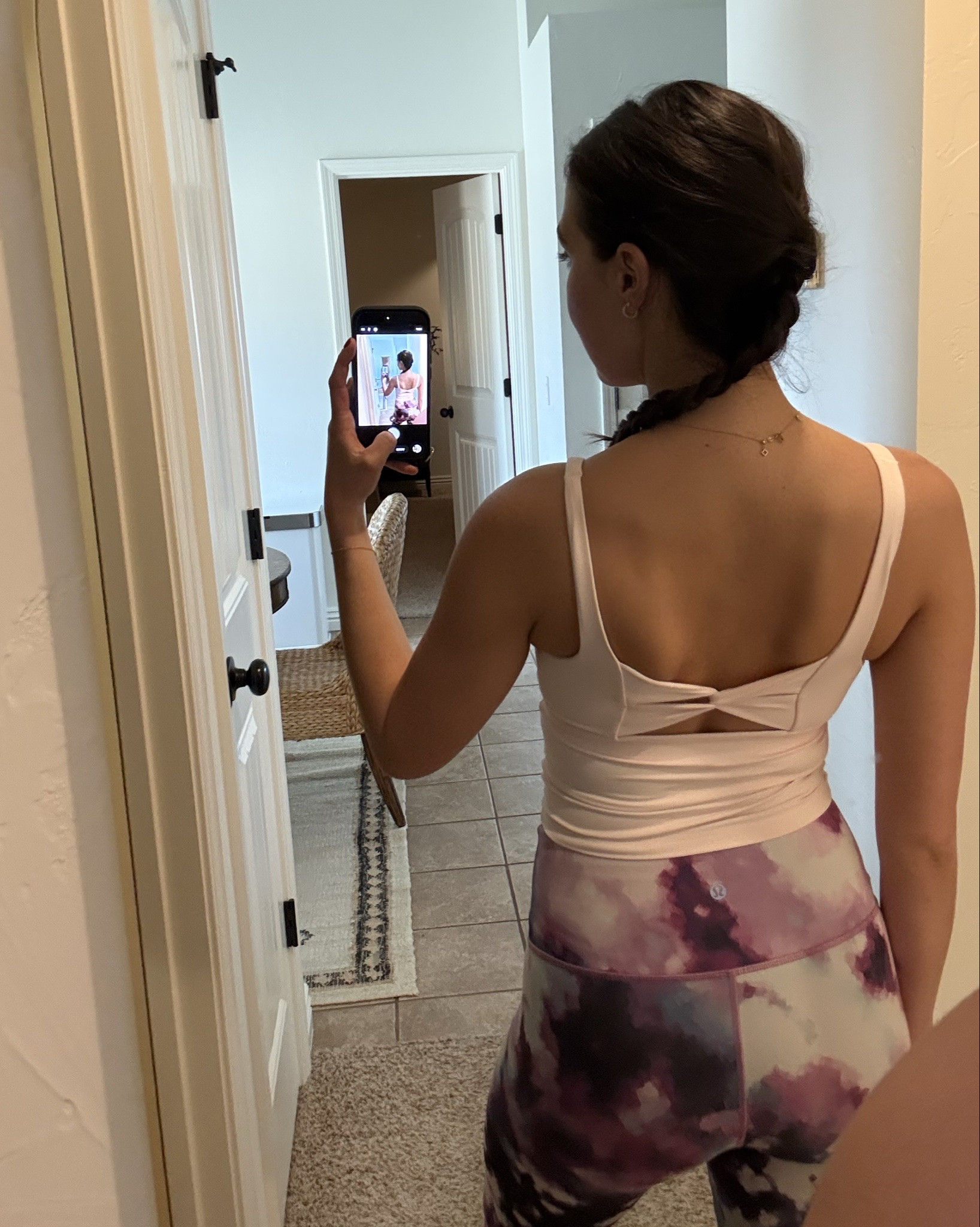the cutest twist back target active tank. size small. 

came with removable padding but it was the weirdest shape so I switched them out.

leggings are extreme old lululemon wunderunder

#LTKActive #LTKfitnessgoals