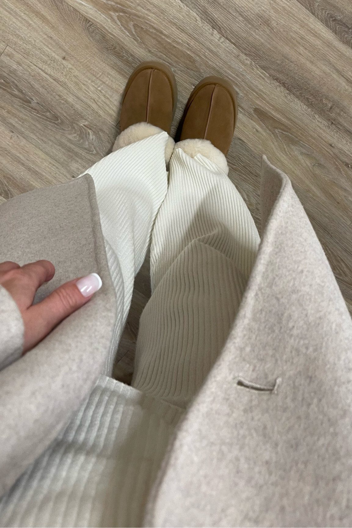 Casual cozy look 

#LTKHoliday #LTKSaleAlert #LTKGiftGuide