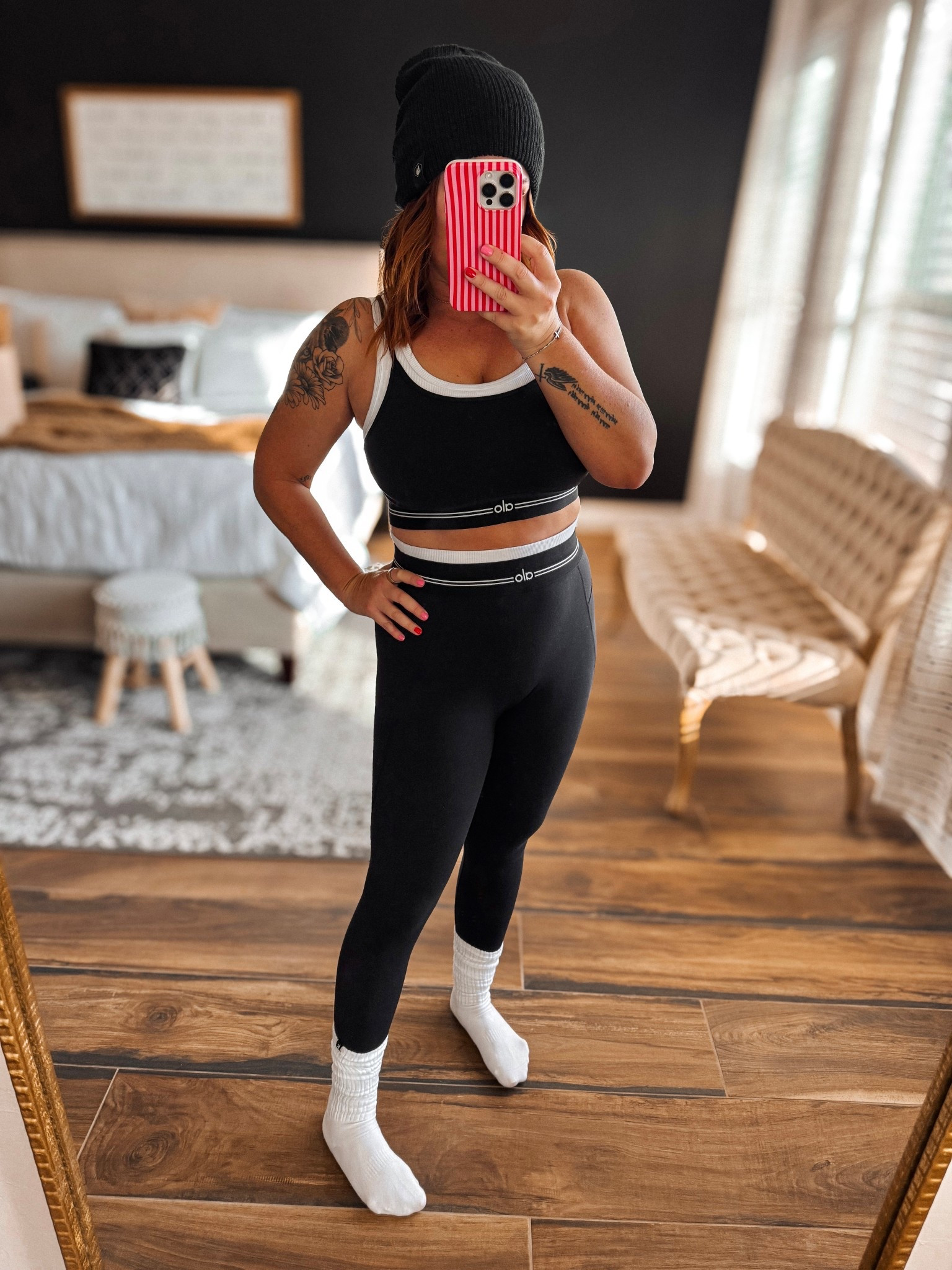 Another day another alo set I love 🖤🤍 

#LTKActive #LTKootd