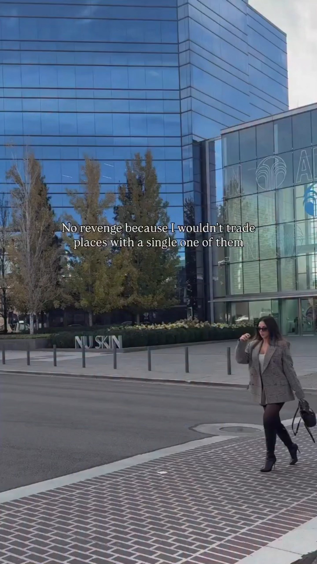 feeling SPICY on this beautiful Thursday 🌶️ #womeninspiringwomen #womeninbusiness

Blazer - small
Skirt - medium 
Tights - small
Boots TTS 

#LTKShoeCrush #LTKStyleTip #LTKFindsUnder100