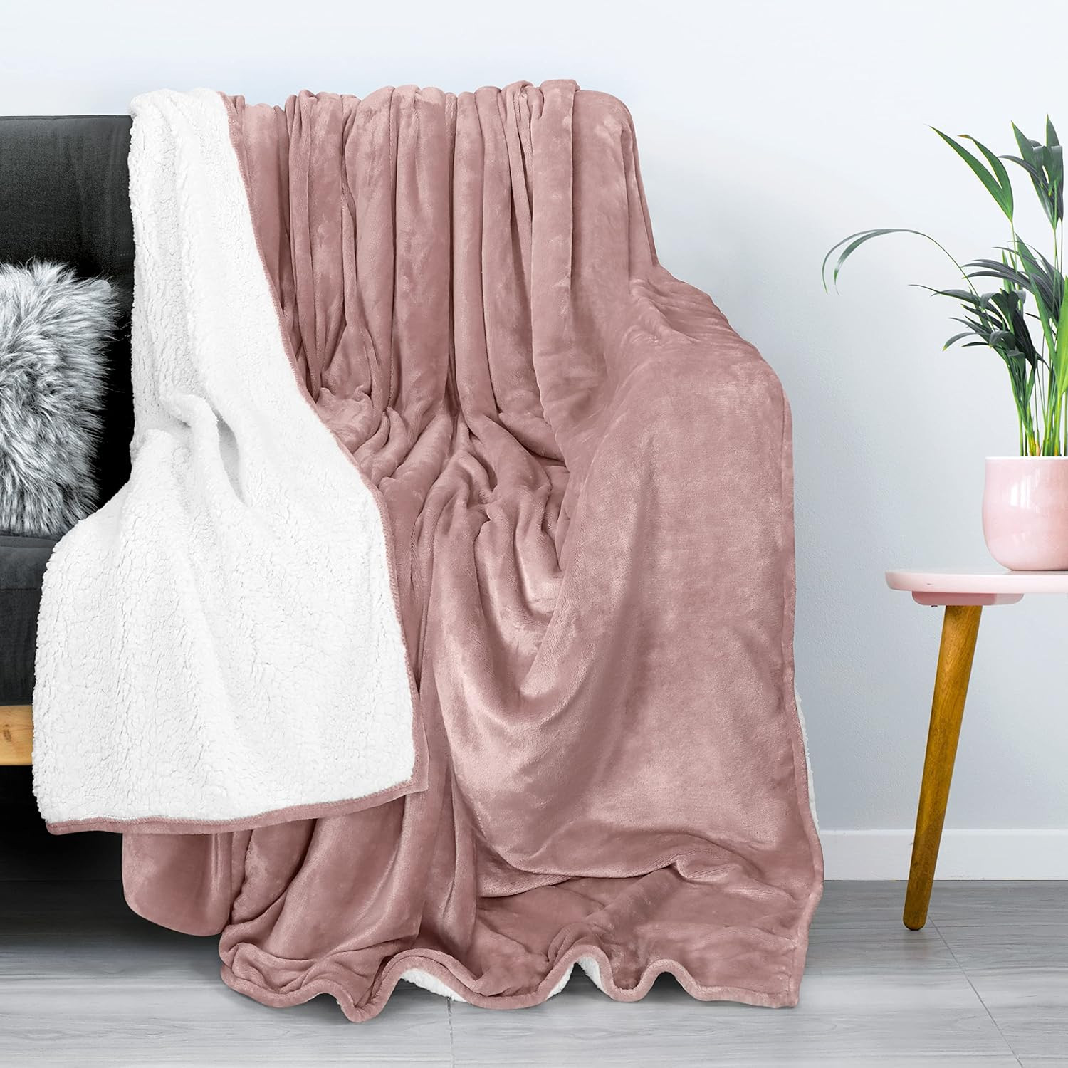 Utopia Bedding Sherpa Polyester Bed Blanket - 480GSM Plush Blanket Fleece Reversible Blanket for ... | Amazon (US)