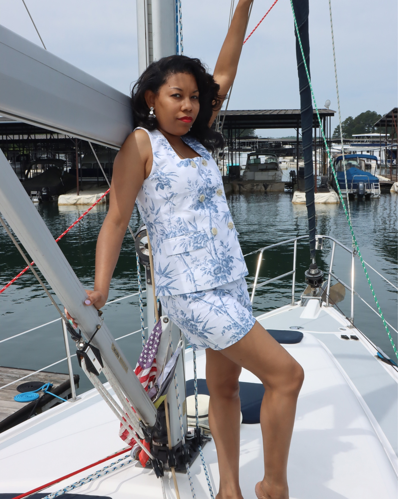 Weekend mood: activated ☀️✨
Soaking up the sun in this breezy blue + white two-piece from @LOFT — ready for a weekend full of joy, laughter, and good vibes only. 💙🤍

#WeekendStyle #OOTD #LOFTStyle #SummerVibes #TwoPieceSet #BlueAndWhite #ChicAndComfy #SunshineStyle #WeekendReady #StyleInspo #JoyfulLiving