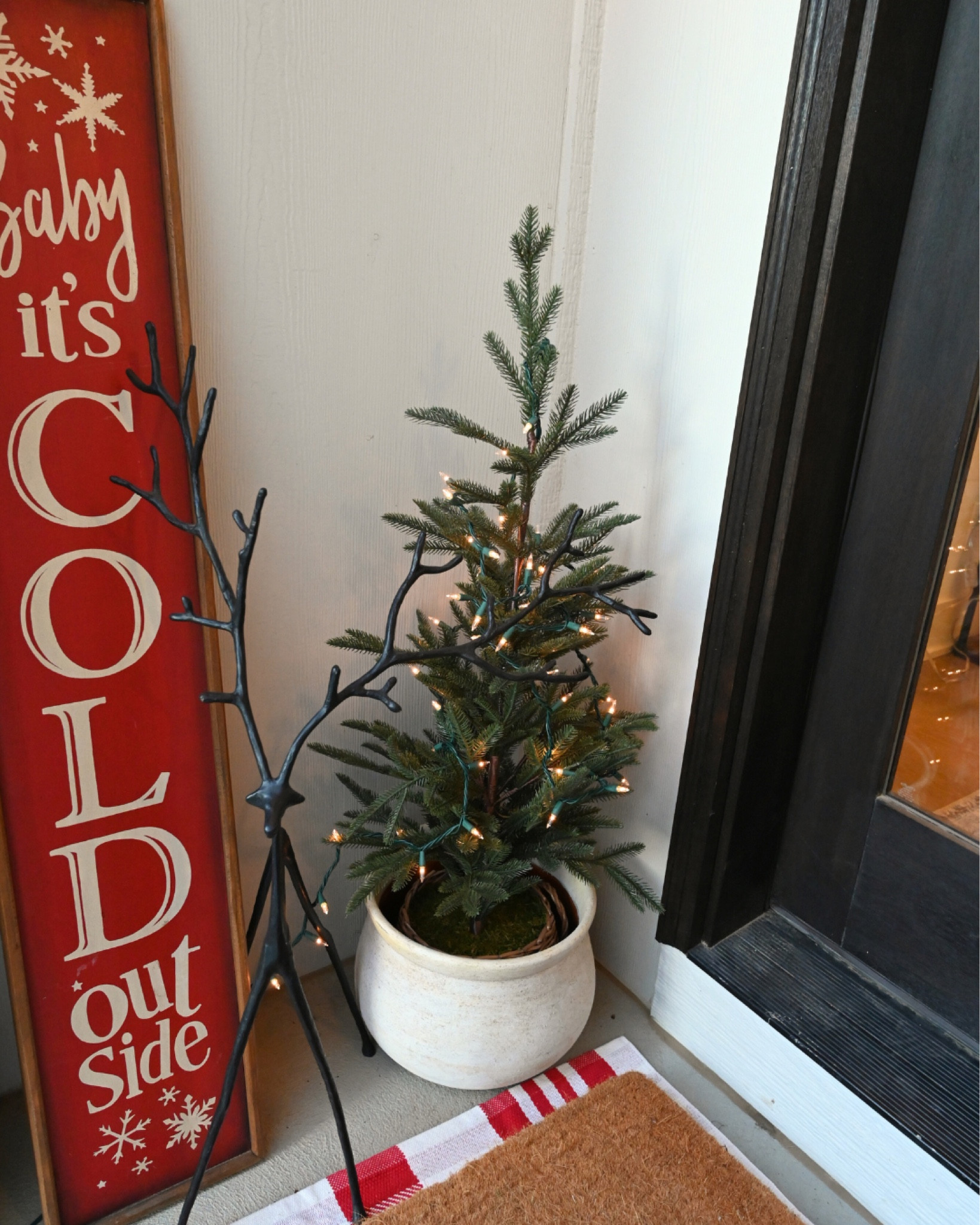 Front porch christmas details 🤍❄️🫶🏼

#LTKSeasonal #LTKGiftGuide #LTKHoliday