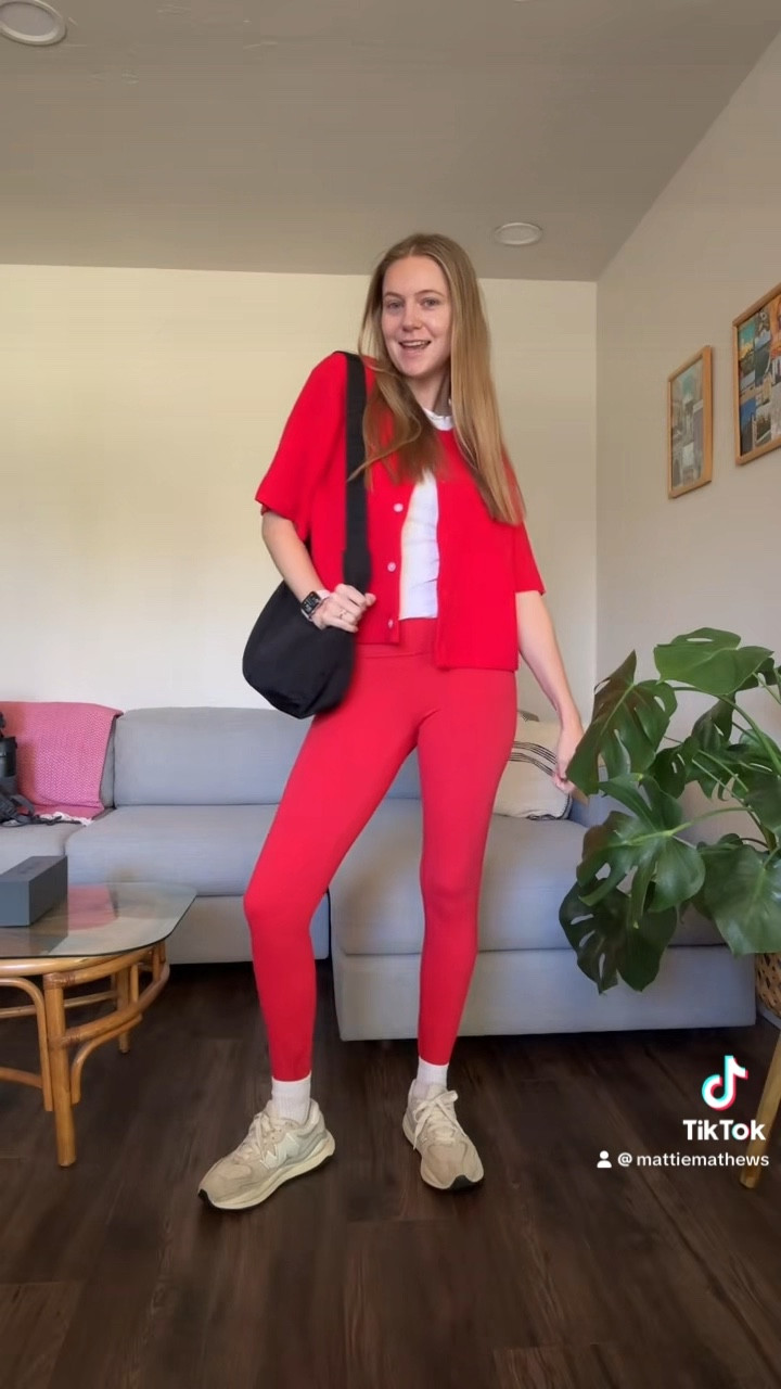 Monochromatic look ♥️