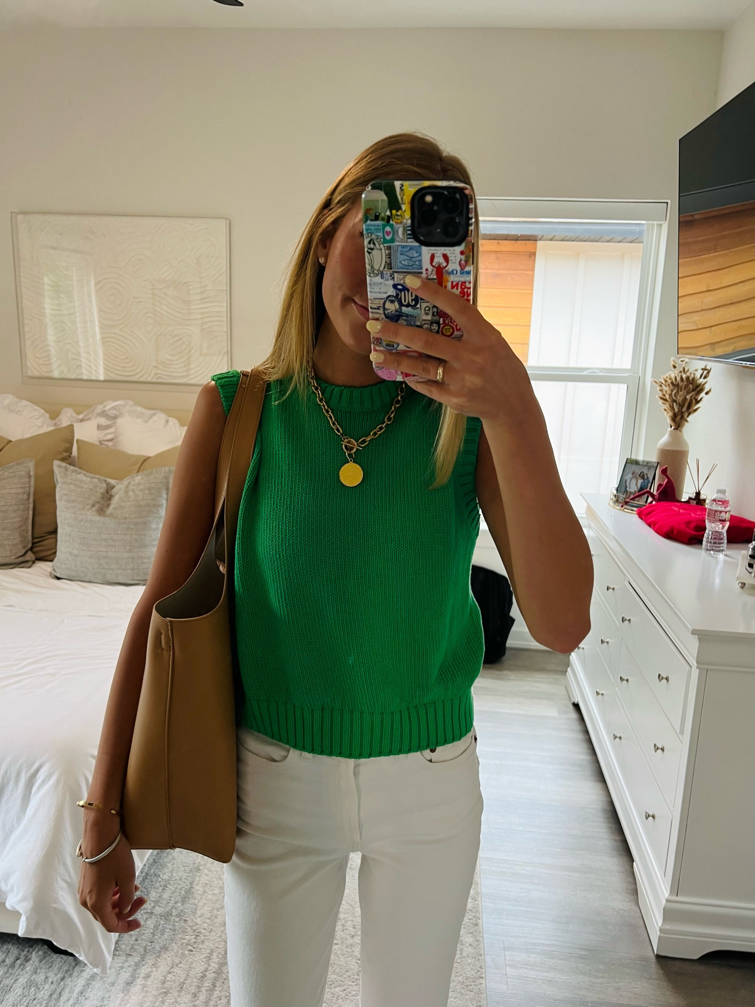 this top is so comfy. it’s from zara but i’ll try to link others! 