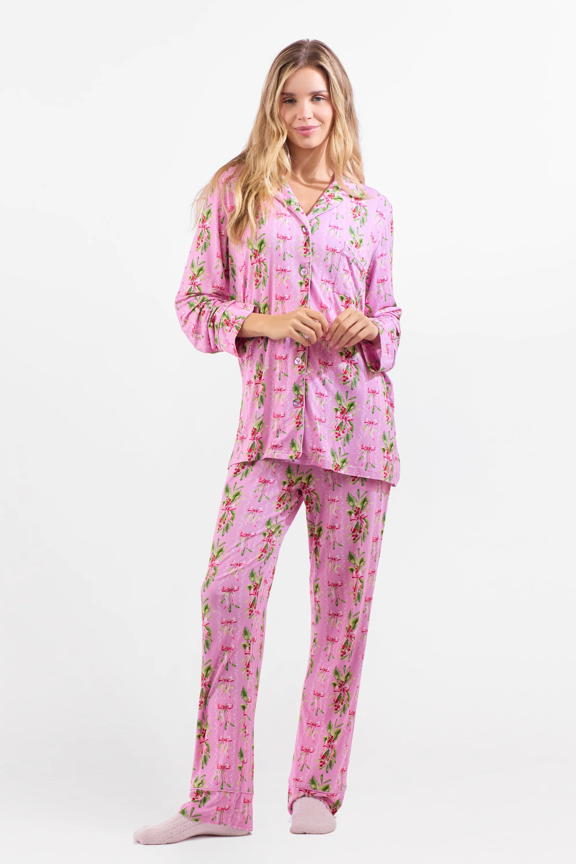 Holiday Pajamas Pink | Meet Me Under The Mistletoe | Crickle Daisy
