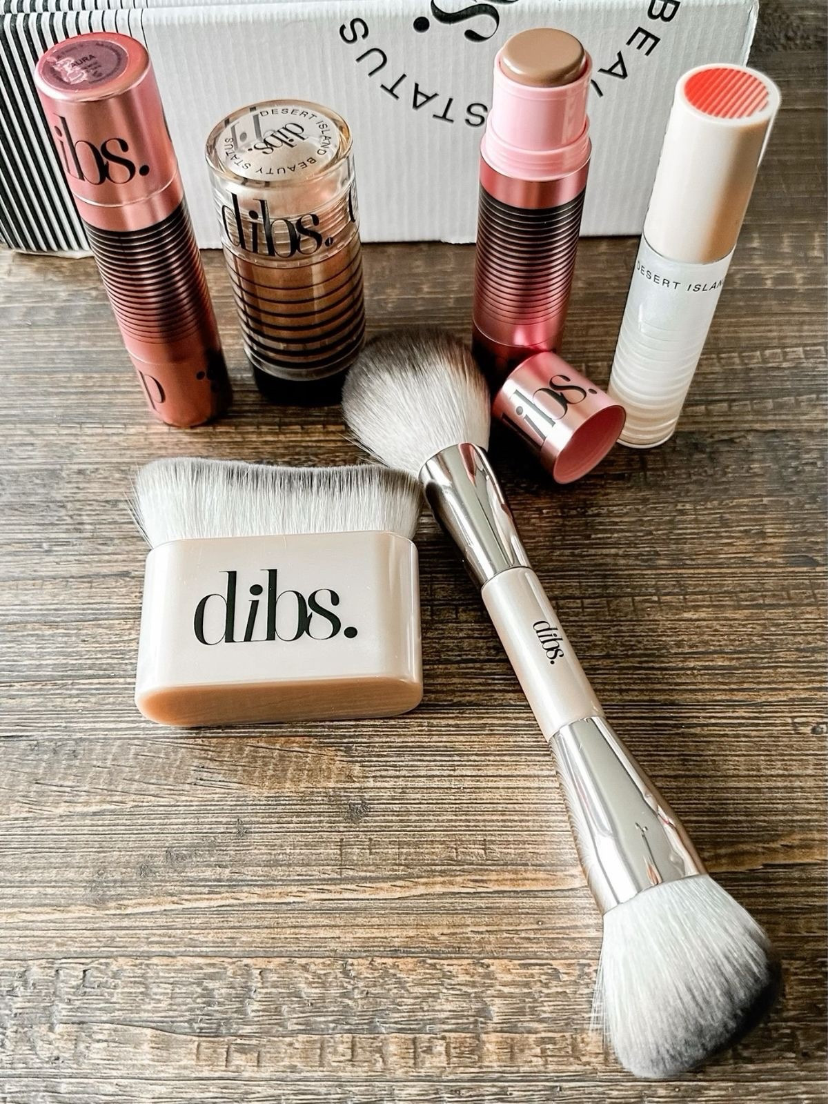 Up to 20% off today and I’m RUNNING 🏃‍♀️💄✨ I genuinely love DIBS Beauty because the quality is unreal… everything blends like a dream, looks so natural, and gives that effortless sculpted glow 🤍

These are the kind of products you reach for every single day because they actually work and make getting ready so easy 💫 If you’ve been thinking about trying it this is your sign babe… you NEED these

#DIBSBeauty #MakeupMustHaves #BeautySale #GlowySkin #EverydayMakeup

#LTKFestival #LTKgrwm #LTKdayinmylife