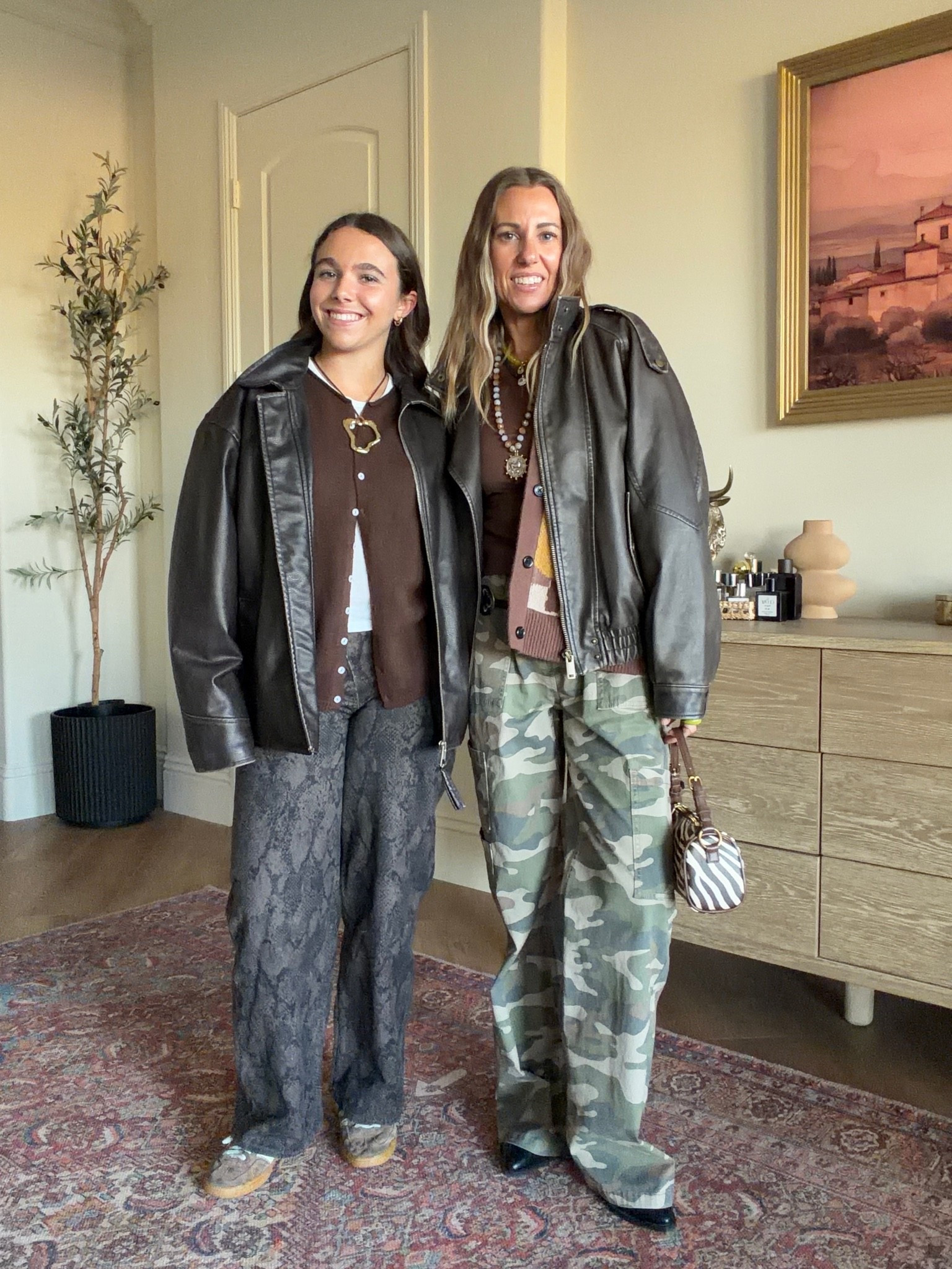 Role model concert outfit
Walmart camo pants size 0
Abercrombie snakeskin jeans size 24 short
Jackets size xs