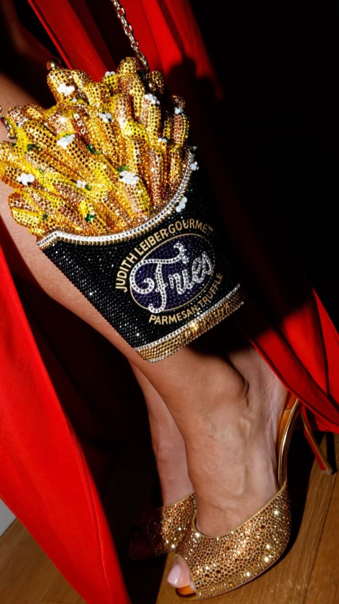 Couture fries 🍟

Designer purse 
Designer clutch 
Paris 
Designer finds 

#LTKStyleTip #LTKShoeCrush #LTKItBag