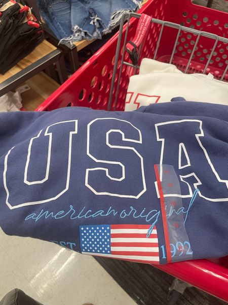 USA sweater





USA, mdw outfit, 4th of July outfit, USA sweater, crewneck, flag sweater, target style, target women’s fashion, target finds, target, beach outfit, classic style, red white and blue, patriotic

#LTKFindsUnder50 #LTKSaleAlert #LTKSeasonal