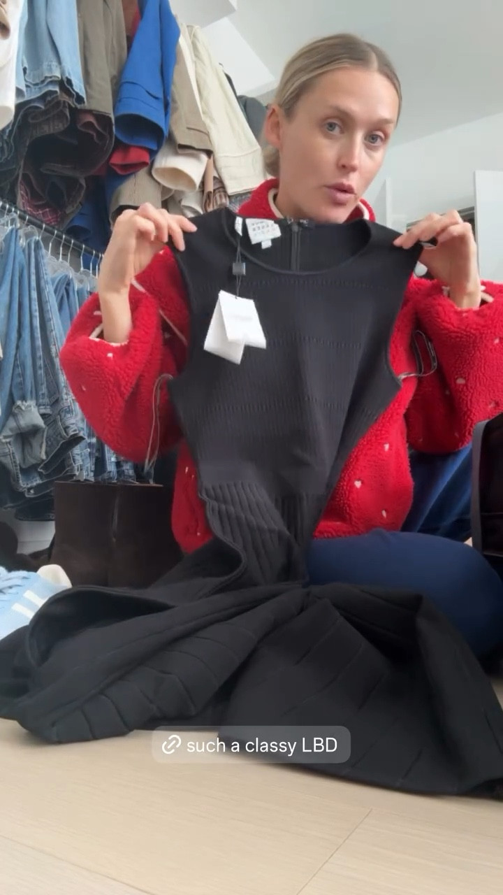 such a classy LBD 🖤

#LTKootd #LTKSeasonal