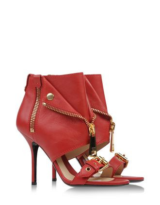 MOSCHINO | Shoe Scribe