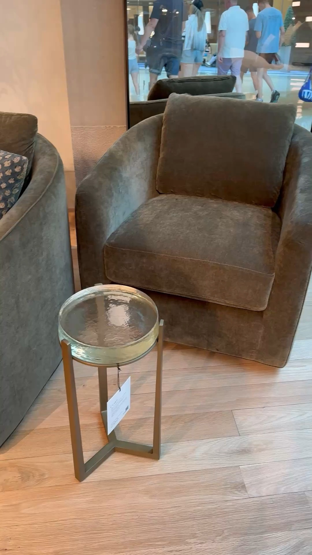 The perfect swivel chair and accent table.  Home decor, spring refresh, living room decor 

#LTKSeasonal #LTKdayinmylife #LTKHome