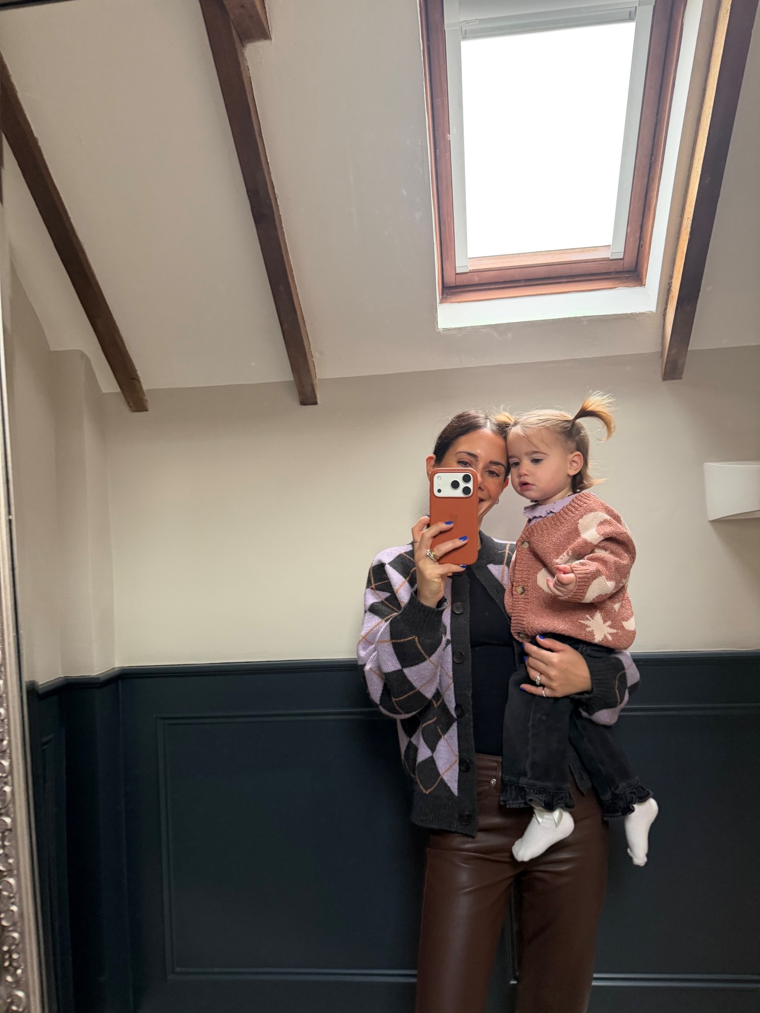 Just 2 autumn girls 🍁