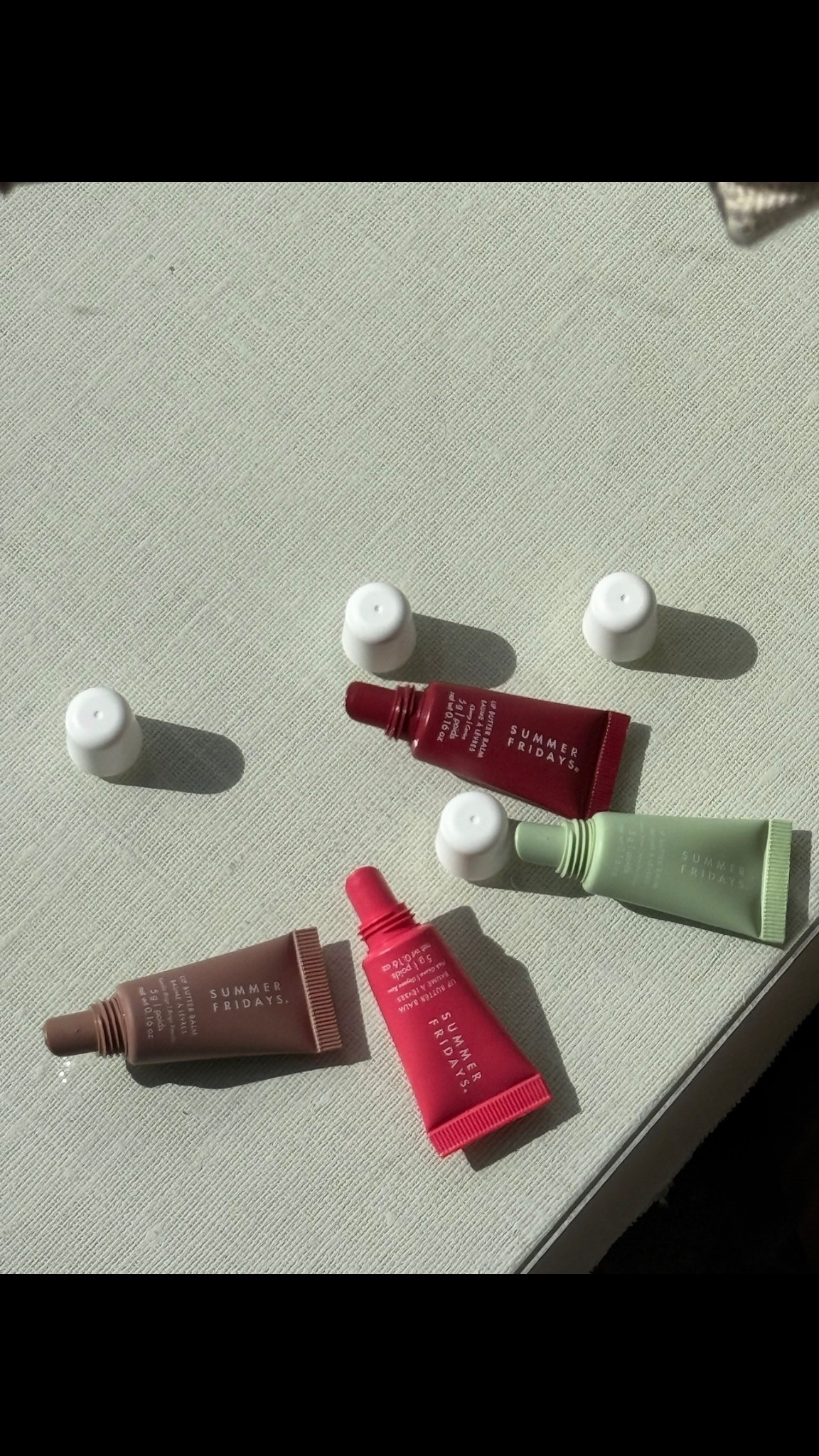 when it’s too cute not to add to cart!! 🤭 our Summer Fridays lip butter balm minis are available now for holiday!! 
