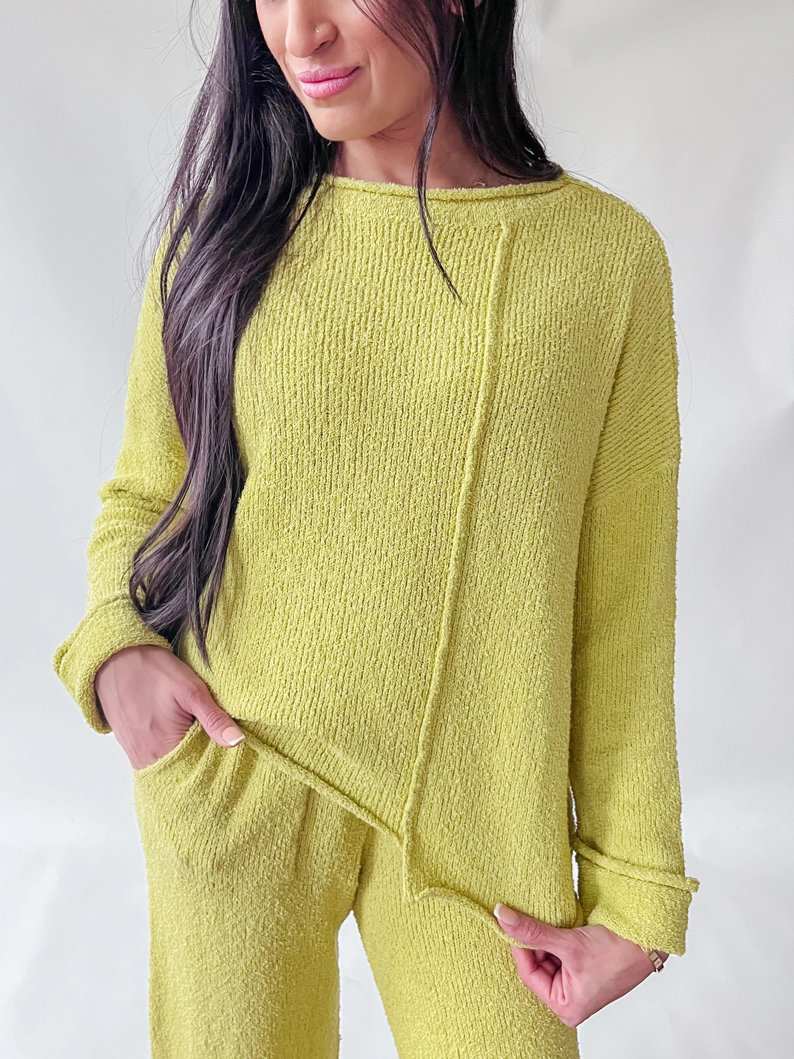 SPRING CHIC SWEATER TOP | Harper's Den