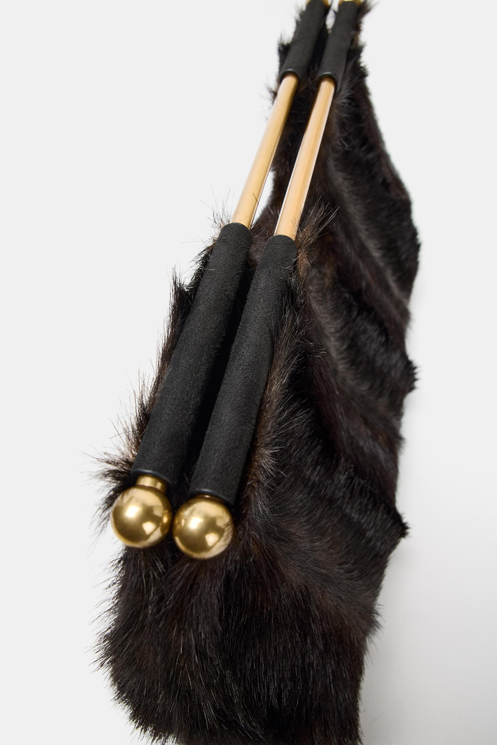 FAUX FUR CLUTCH | Zara US