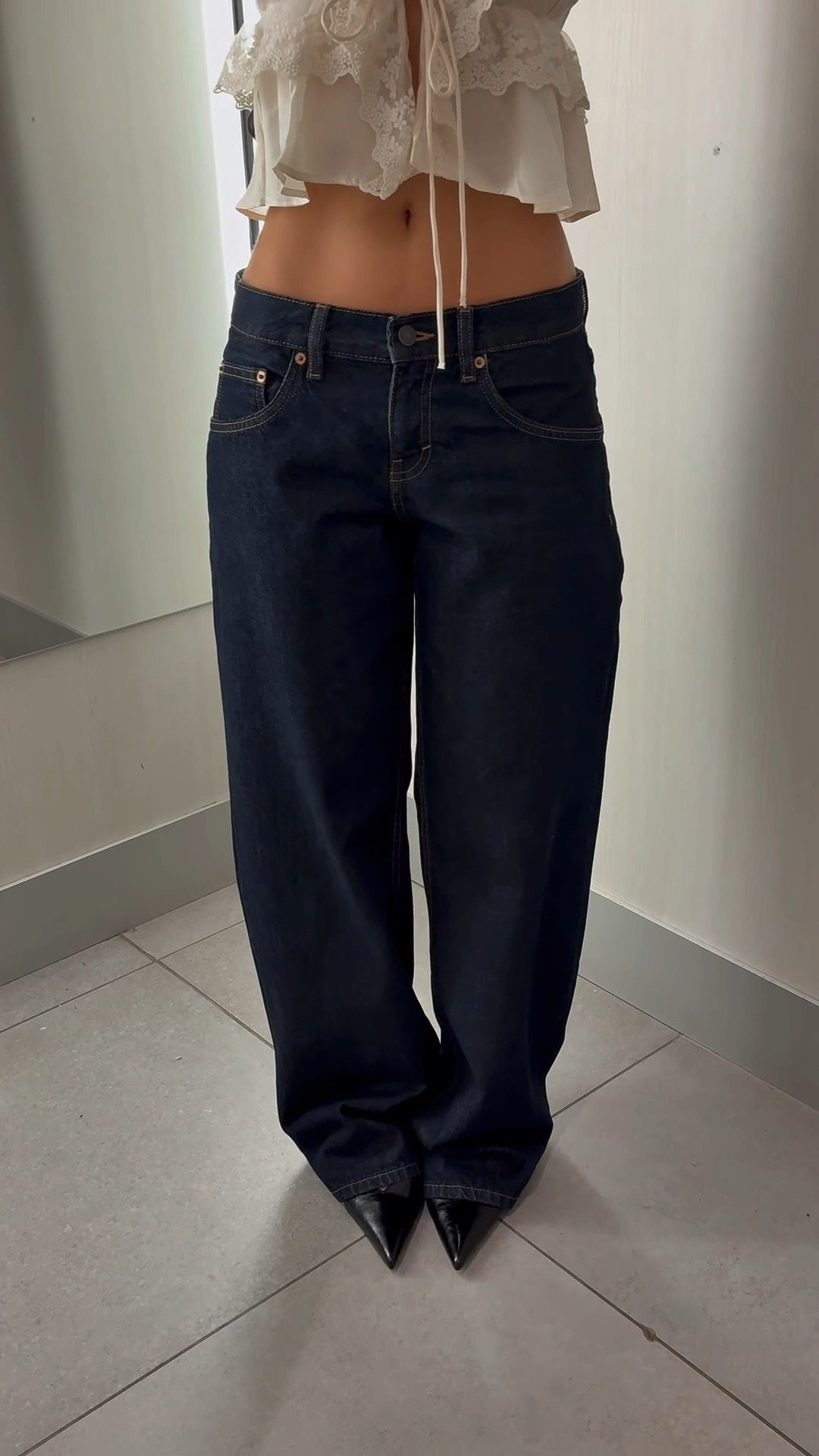 Low Rise Parallel Jeans In Indigo👌
 Size: W26- L32

#LTKstyletip #LTKjeans #LTKFashionMonth