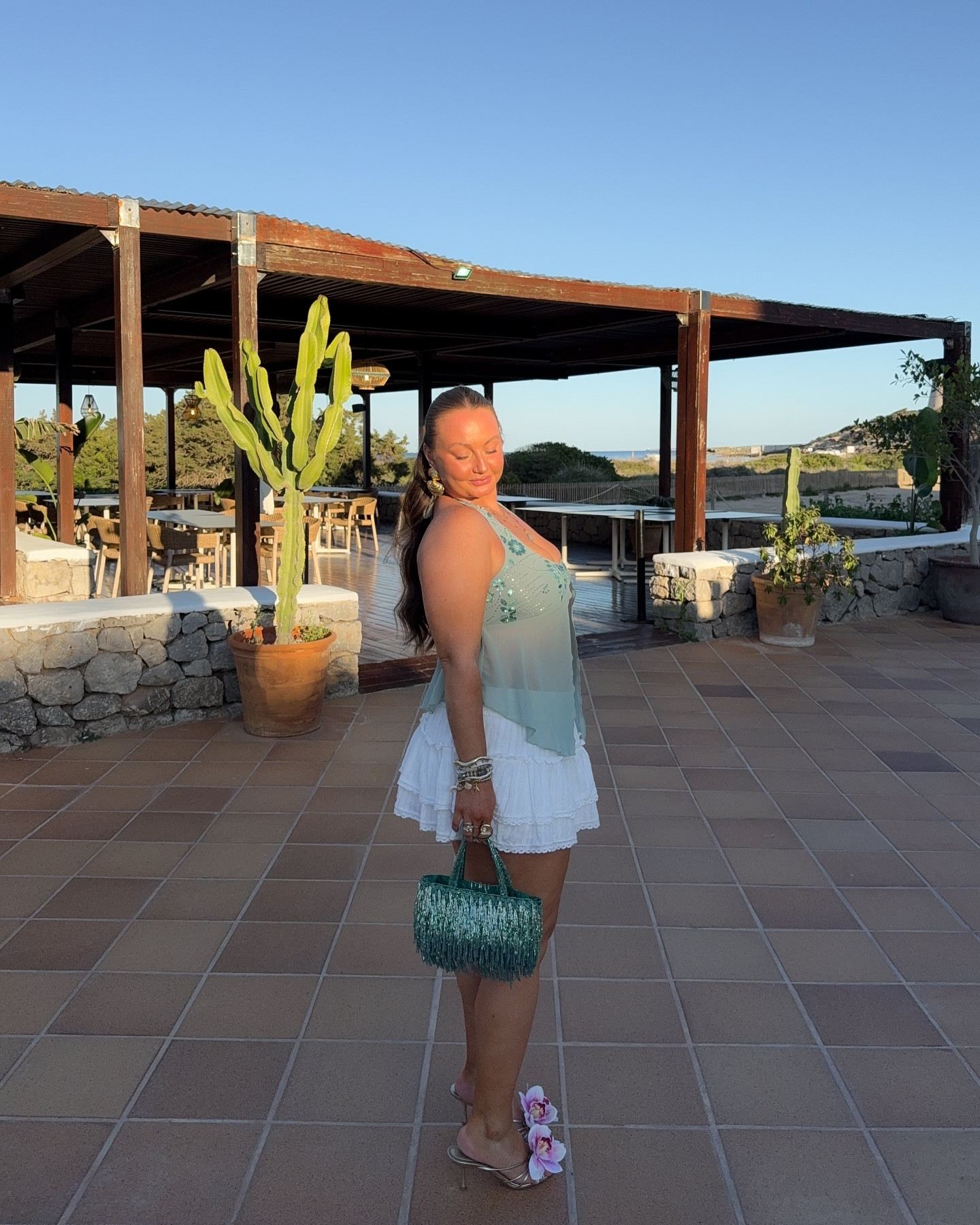 when the night was still young 🧚🏻🌸✨🌊🪩🍋‍🟩🍒