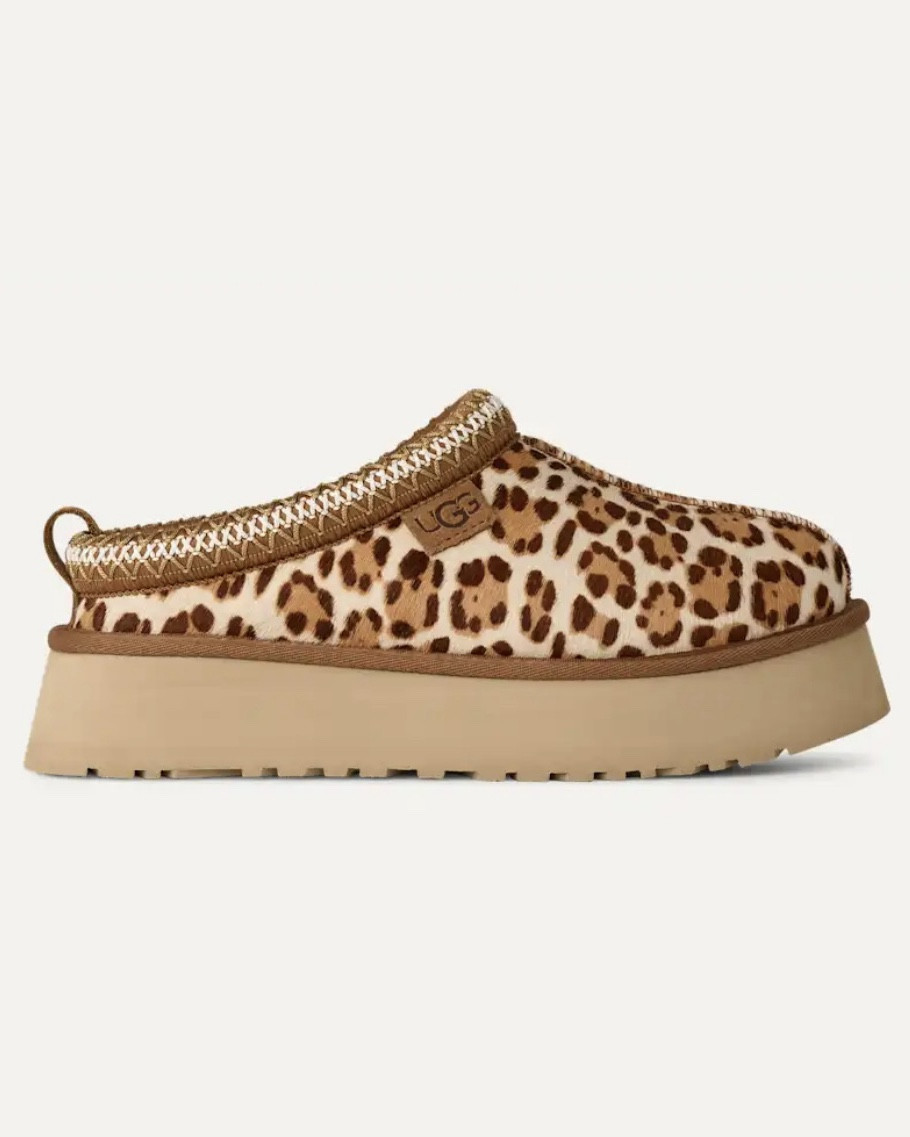 New UGG Drop 🐆🔥
Leopard print cozy season is officially here — I spotted these and couldn’t scroll past. So soft, so plush, so extra. You already know where to find it 😉

#UGGClassicUltraMini #UGGTasman #WinterOOTD 