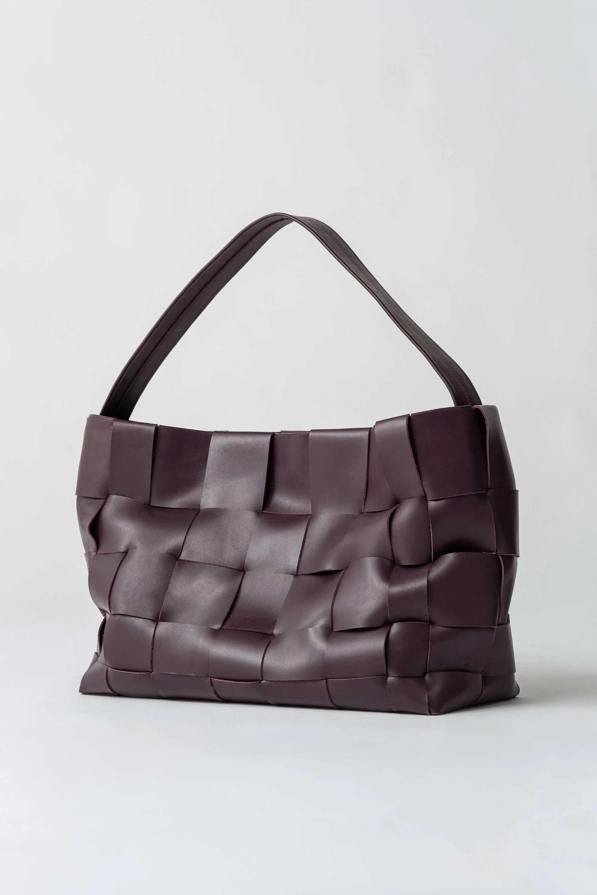 Woven Large Tote - Plum | St. Agni (US, UK, EU)