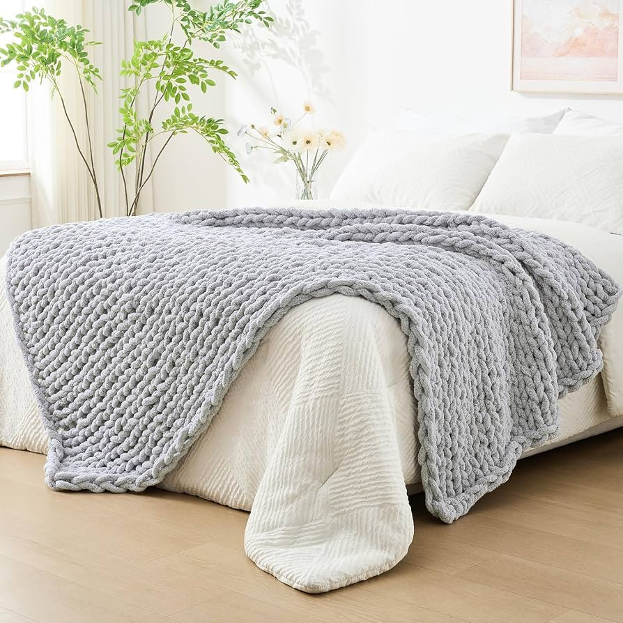 Bigacogo Chunky Knit Throw Blanket for Couch, 40x80 inches, Light Grey | Amazon (US)