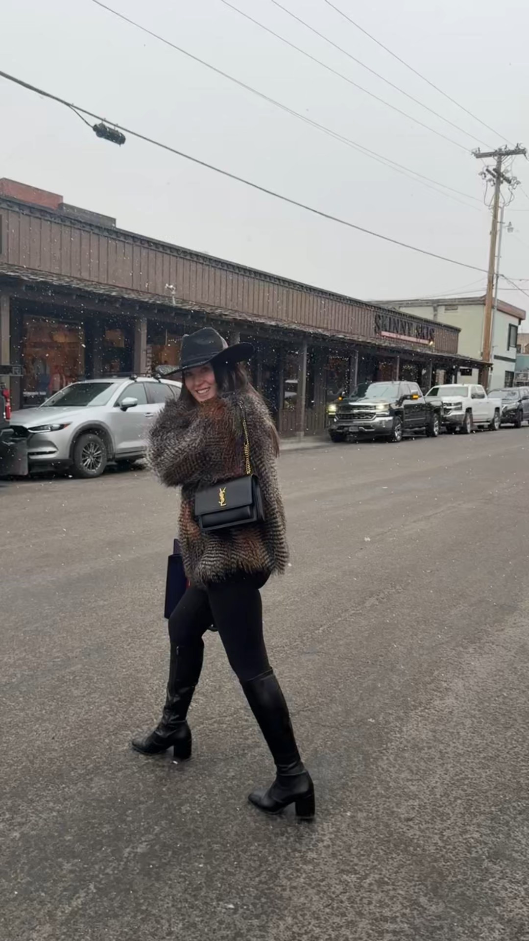 ❄️🏔️🤠

#LTKSeasonal #LTKTravel