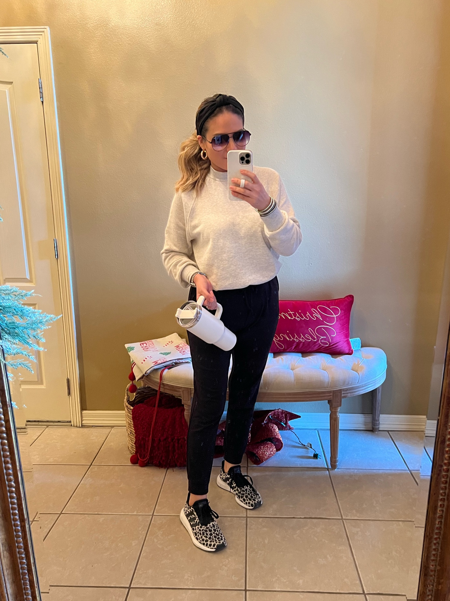 Basketball mom outfit
Game day
Winter
Budhagirl bangles
Graphite
Ombré 
Stanley 40 oz quencher cup
Quay aviator sunglasses 
Black
Oversized
Two tone
Apple Watch band
Silver and gold
Affordable 
Adidas
Black and white
Leopard sneakers


#LTKSeasonal #LTKFind #LTKstyletip