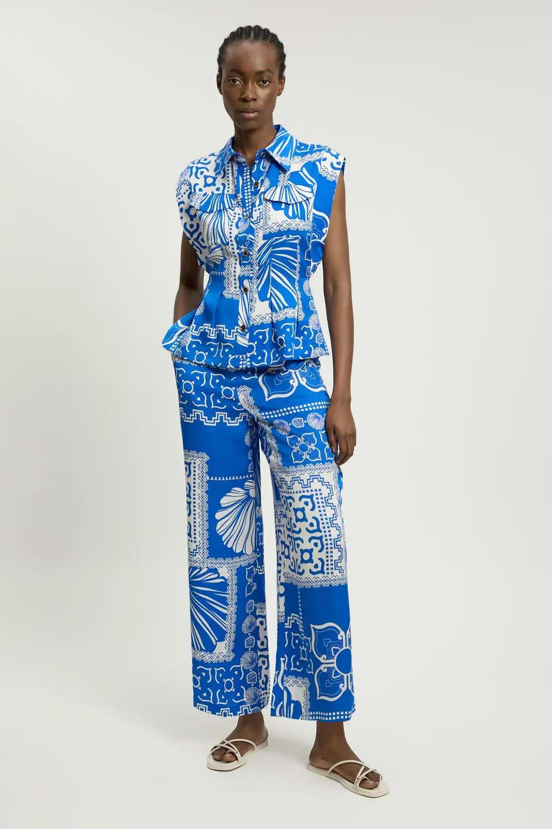 Premium Viscose Linen Printed Woven Straight Leg Trouser | Karen Millen