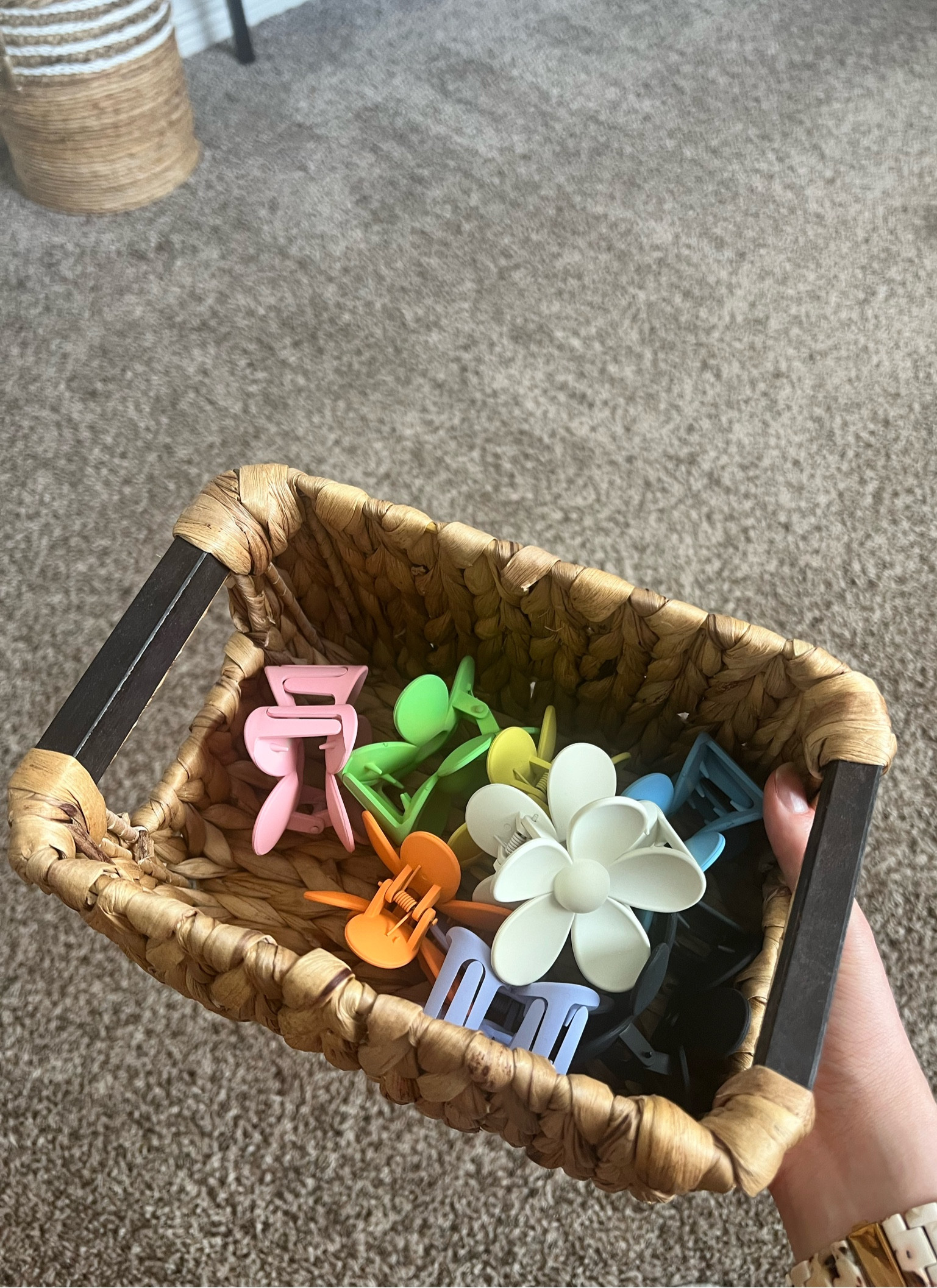 Still love these clips!! These are perfect to add to a little gift bag or friend that you just need something extra for! Or for all my brides adding them in to your girls bachelorette bags or thank you bags for a day of wedding!