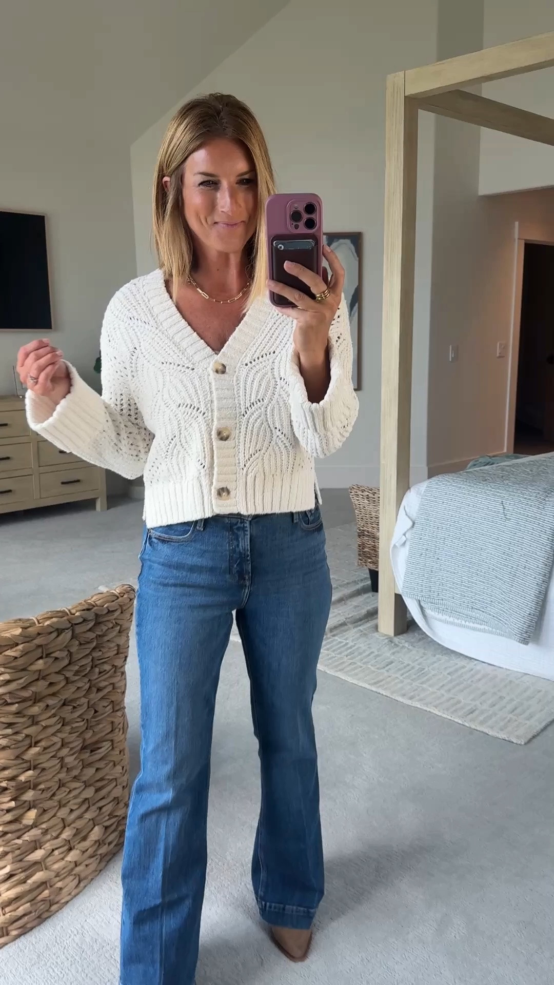 This cardigan- so good! tts | s

#LTKootd #LTKWorkwear #LTKdayinmylife