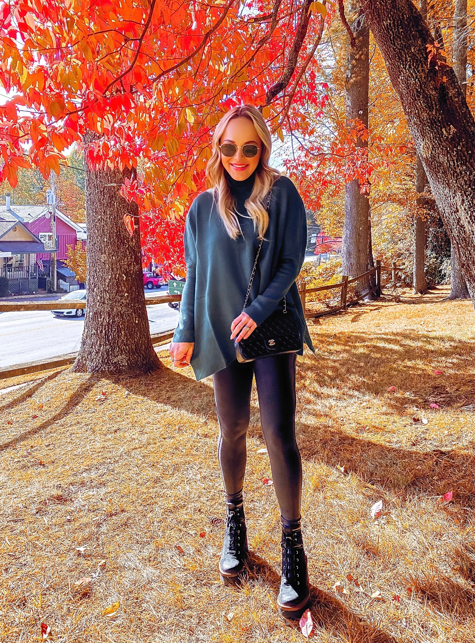 Fall outfits, holiday outfit 

#LTKSeasonal #LTKHoliday #LTKfindsunder50