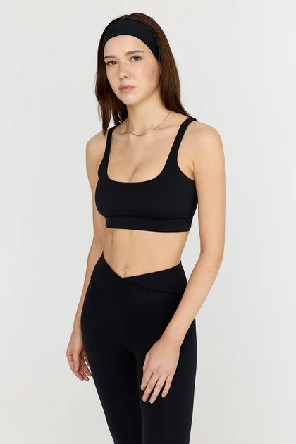 DAYFLEX ESSENTIAL SQUARE NECK SPORTS BRA - SHADOW BLACK | TALA (UK)