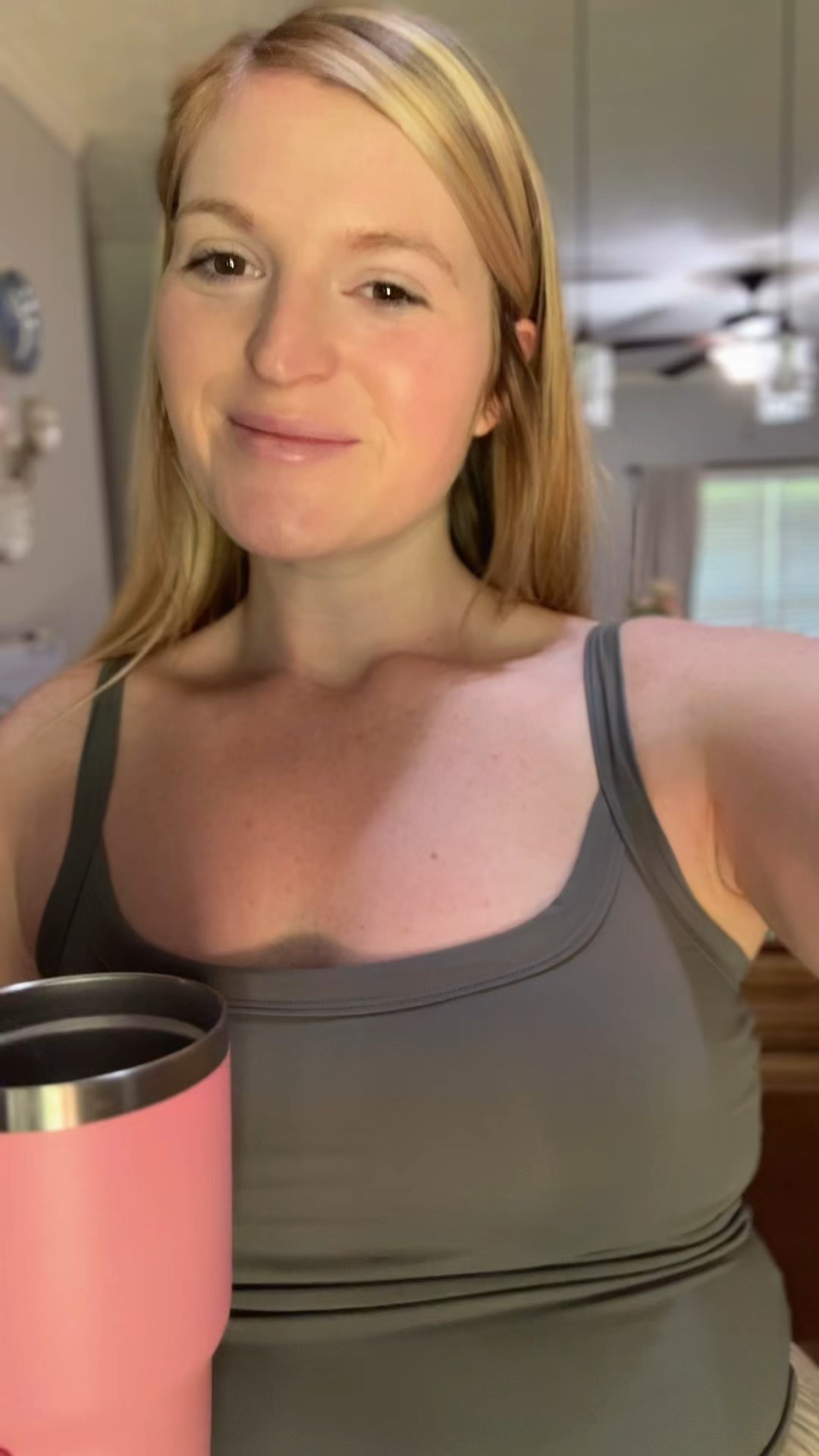 Old navy baggy pants, work pants, midsize 

#LTKMidsize