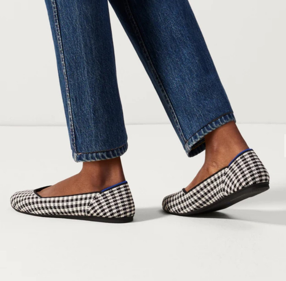#theflat #rothys #comfy #momstyle #flats #ballet #classic #plaid #checker #check #momshoes #herringbone #blackandwhite

#LTKGiftGuide #LTKFind #LTKshoecrush