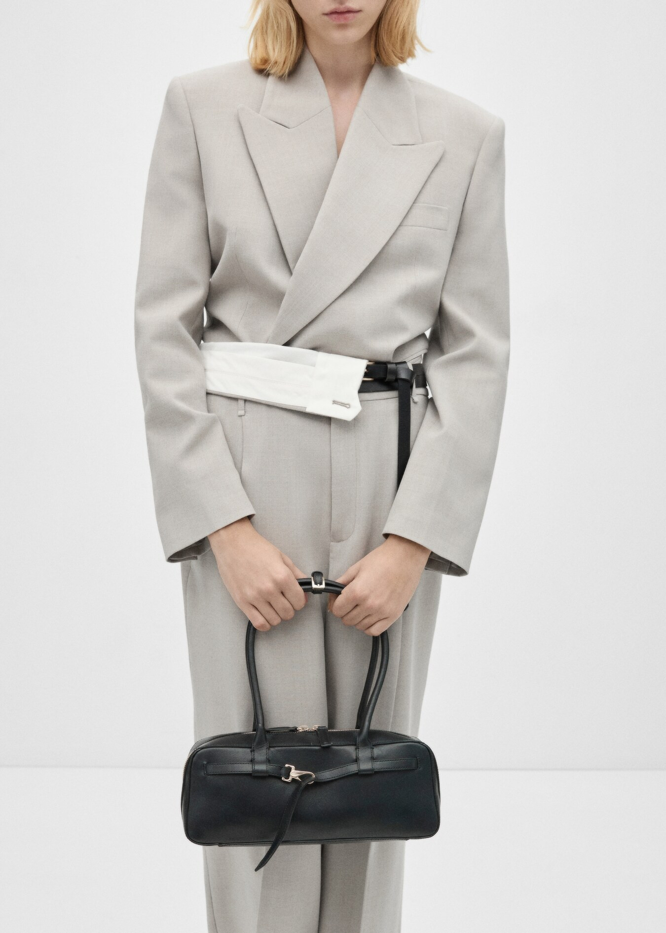 Leather bowling bag with buckle | Mango (US/MX/AU)