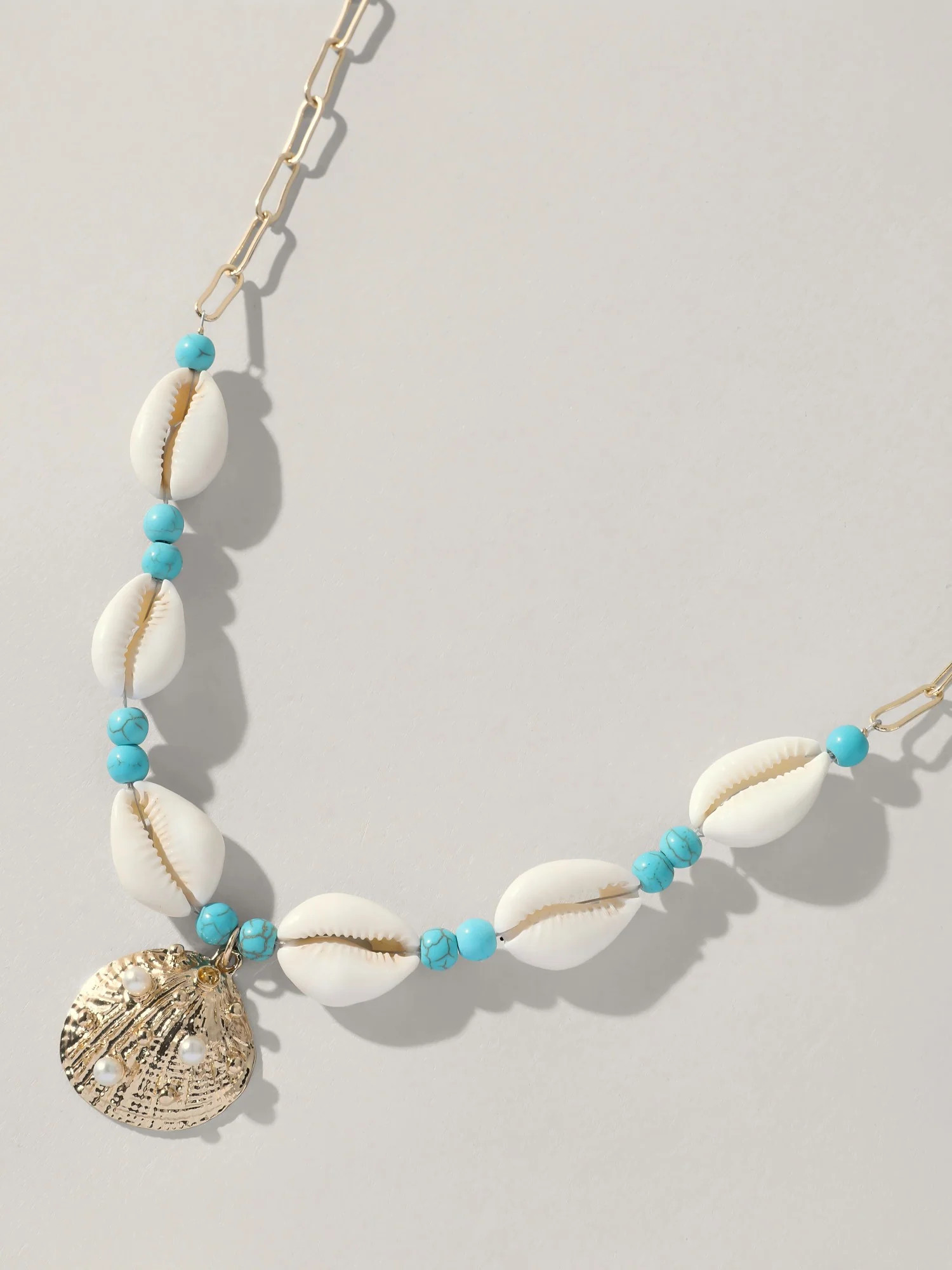 Seashell Gold-Tone Necklace | Bloomchic